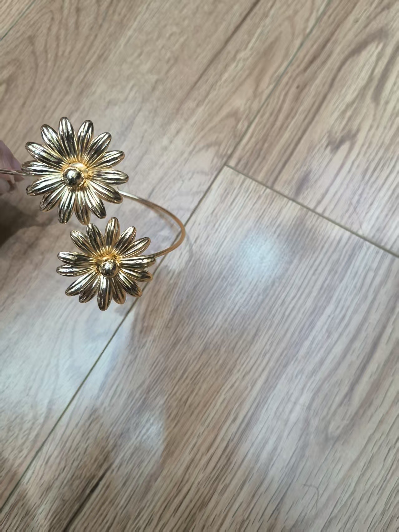 女士男士臂环手镯时尚欧美日韩款式
产品图