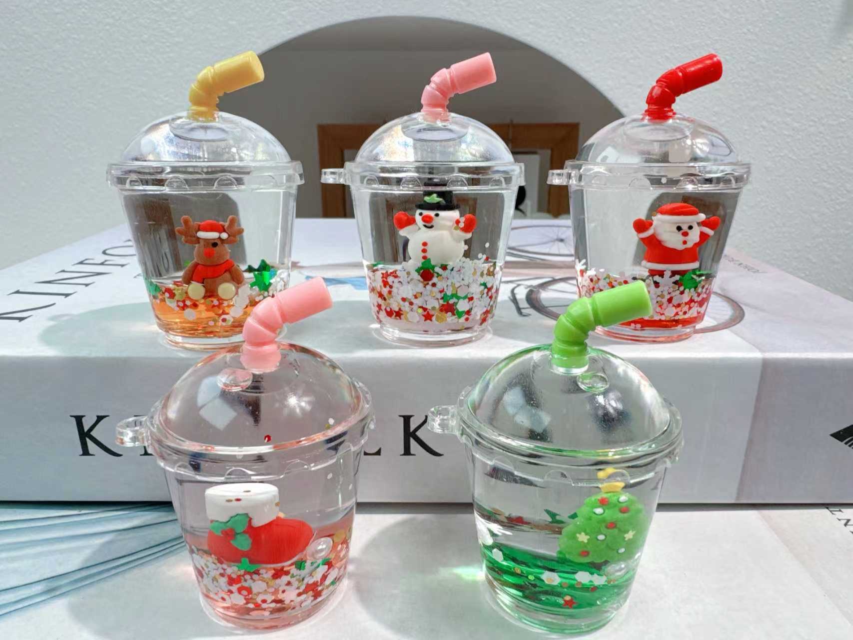 亚克力入油挂件，圣诞节钥匙扣挂件