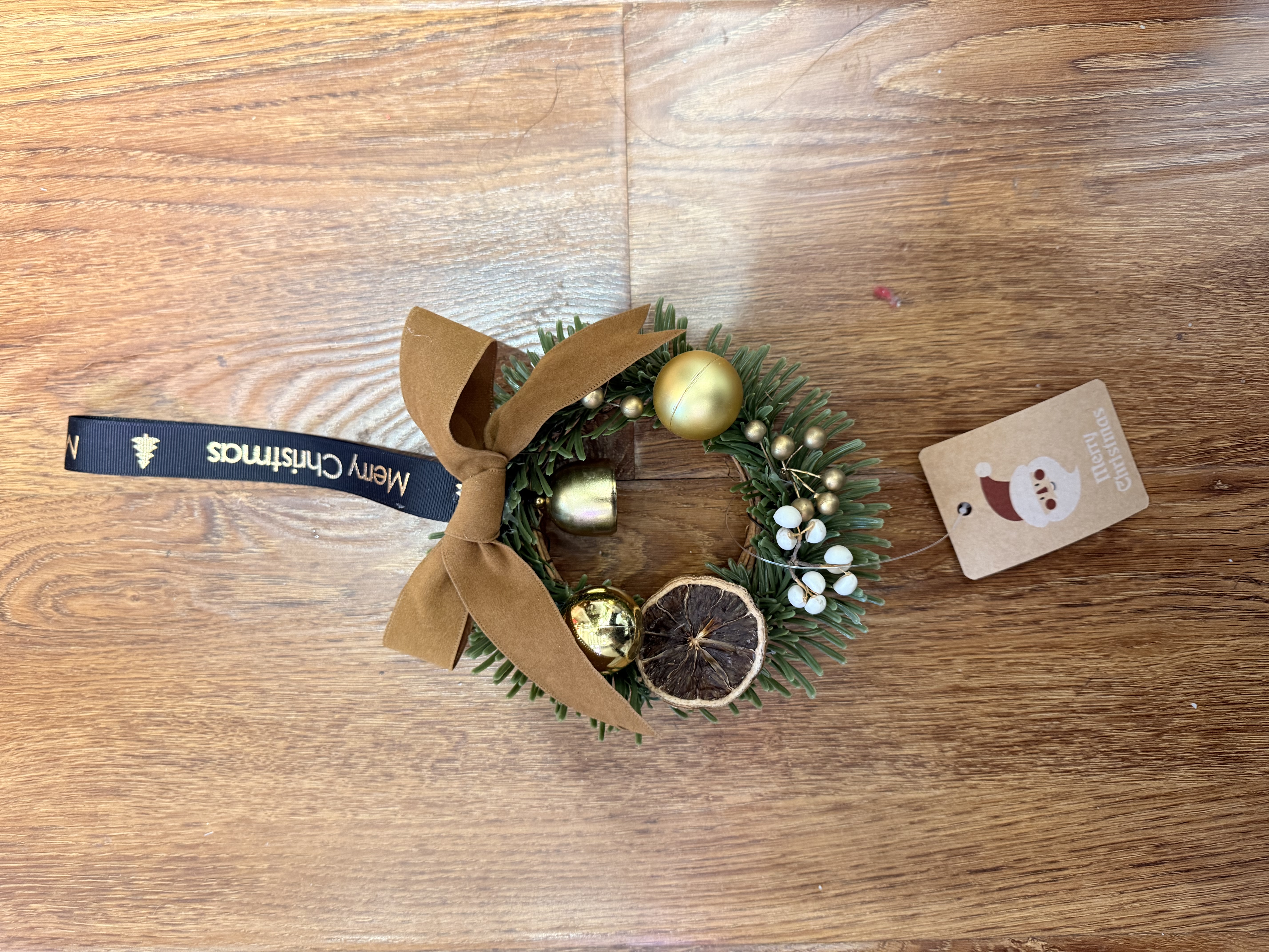 Christmas-themed pendant, lemon slice bell decoration pendant, shooting prop pendant details Picture