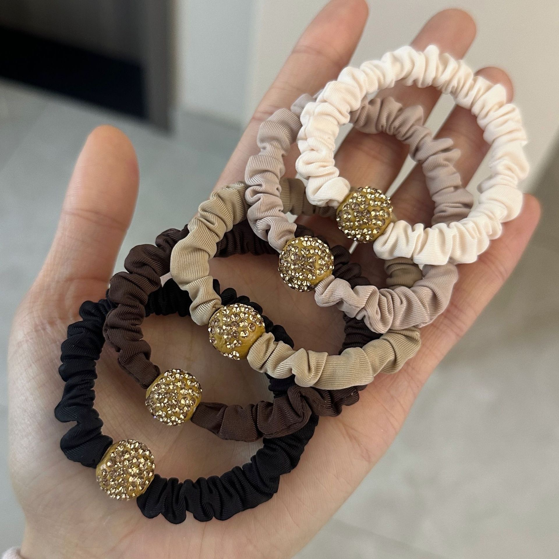 Large intestine hair band, hair tie, large intestine jewelry, hair accessory, hair tie, hair band, hair clip, hair accessory, Korean version for women, simple and versatile, high-elasticity hair band Item Picture