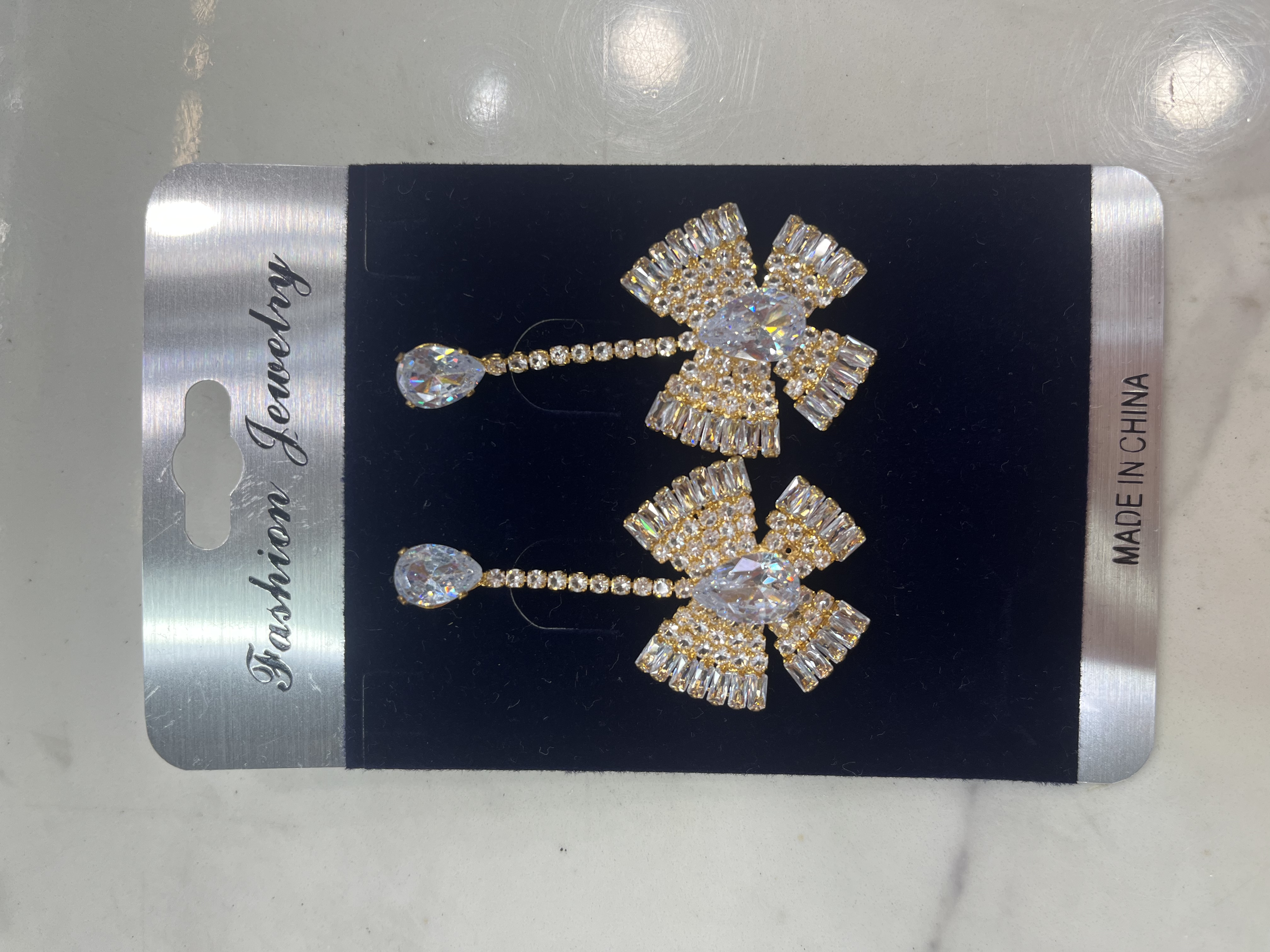 时尚锆石耳环蝴蝶形锆石耳饰简约耳环女士气质耳饰品潮流百搭款