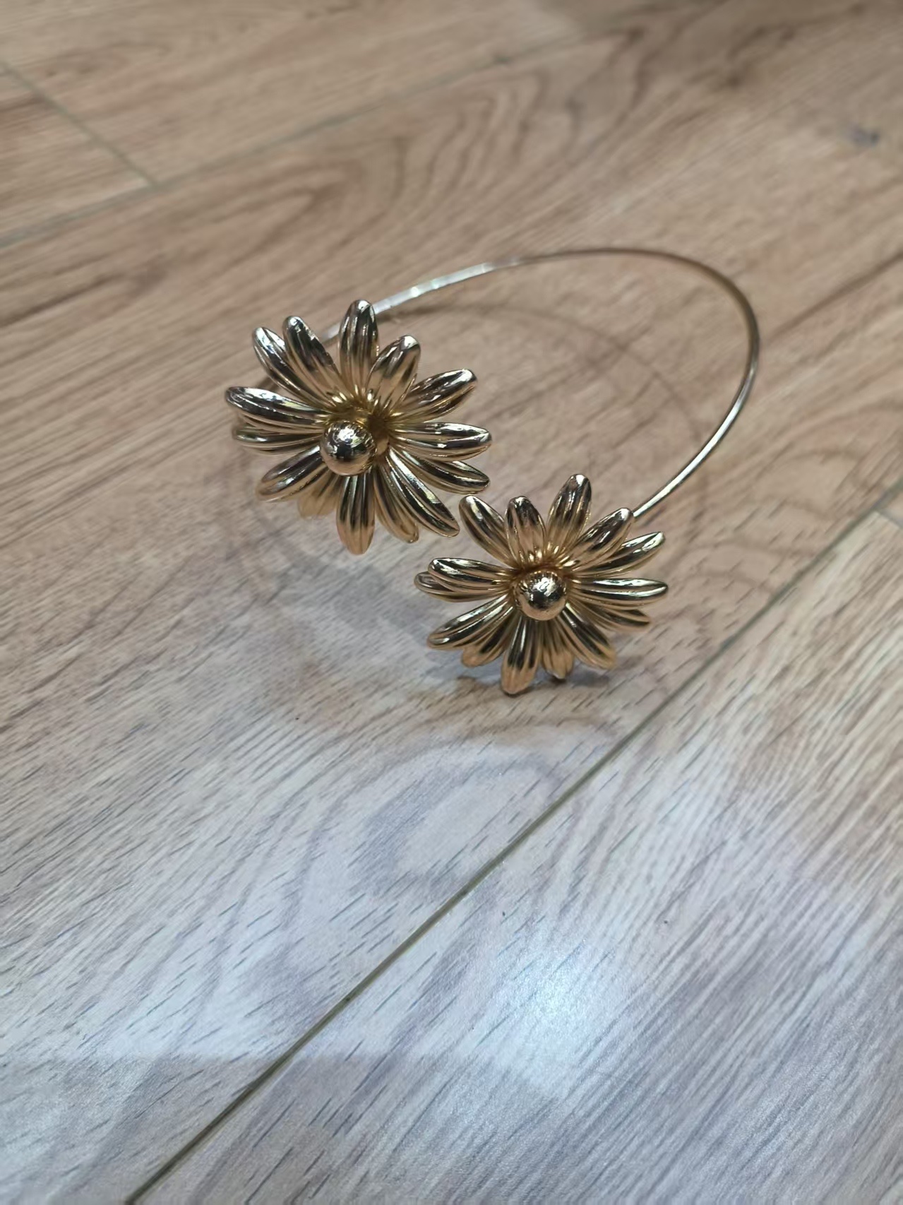 女士男士臂环手镯时尚欧美日韩款式
