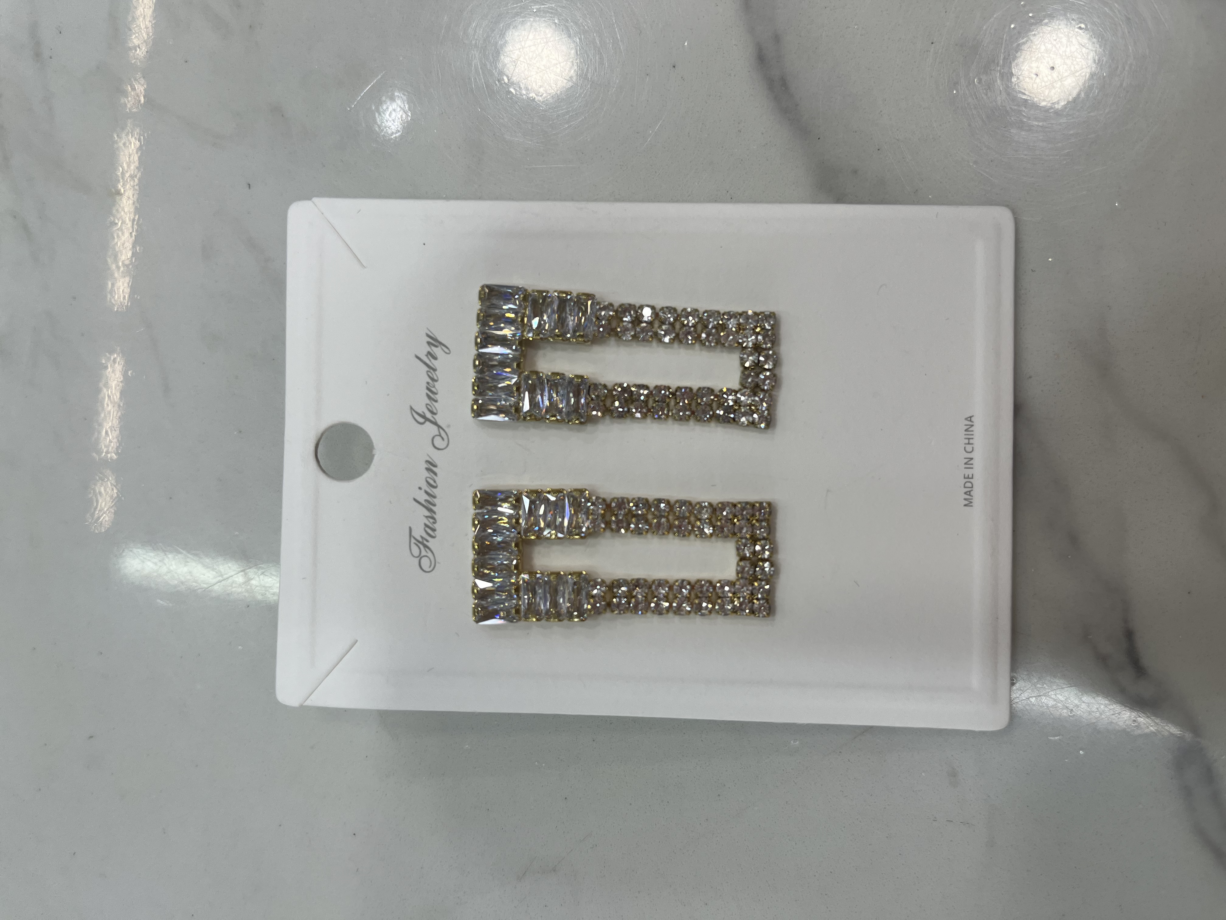 饰品耳饰珍珠耳环烧焊锆石耳环时尚简约气质百搭女款配饰礼物