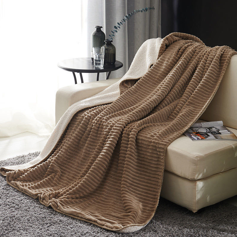 厂家直销毛毯柔软保暖多功能家用盖毯床上舒适毯子毛毯热卖中