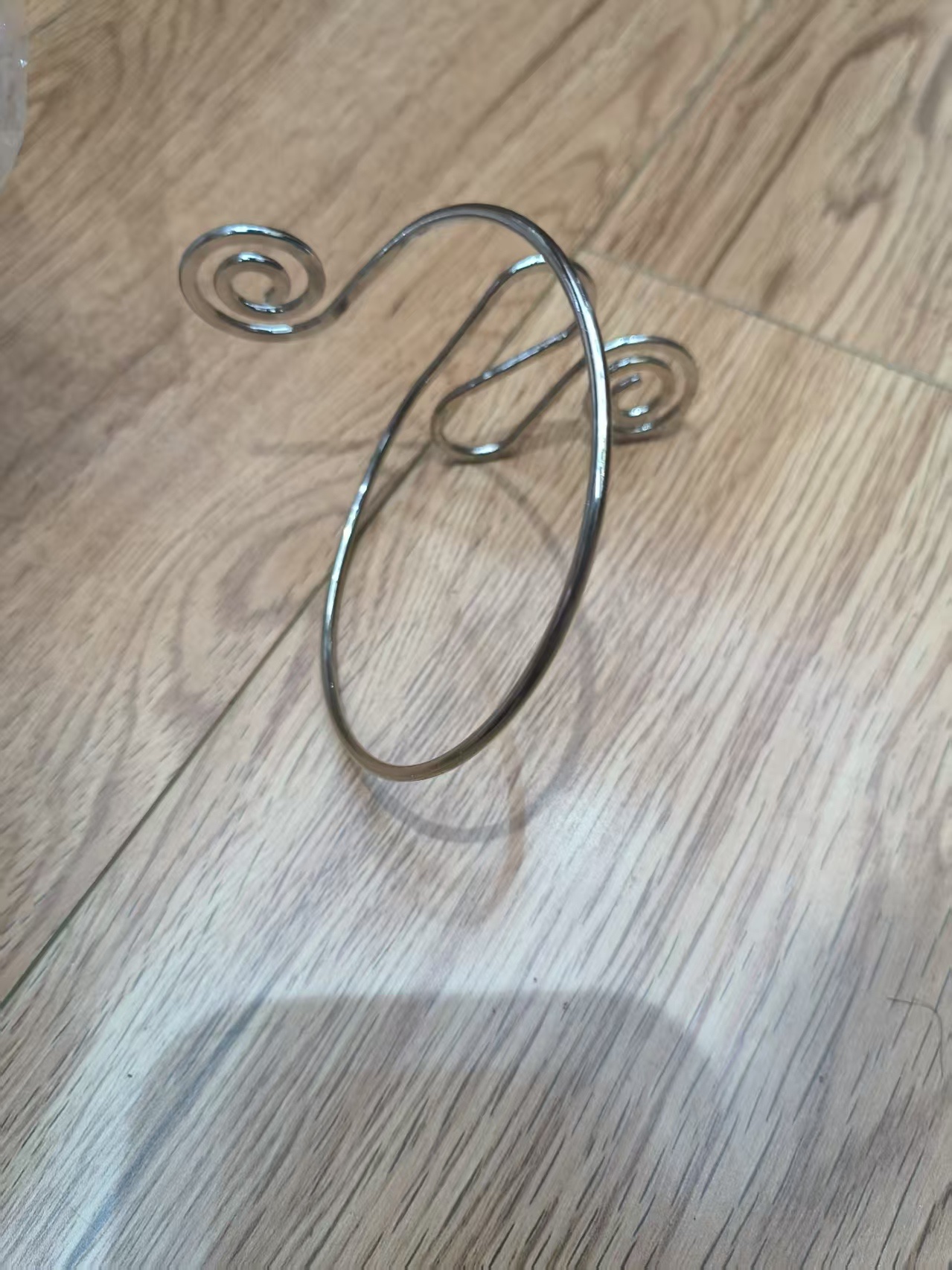 金色手镯手链臂环时尚简约女款饰品送礼品详情图4