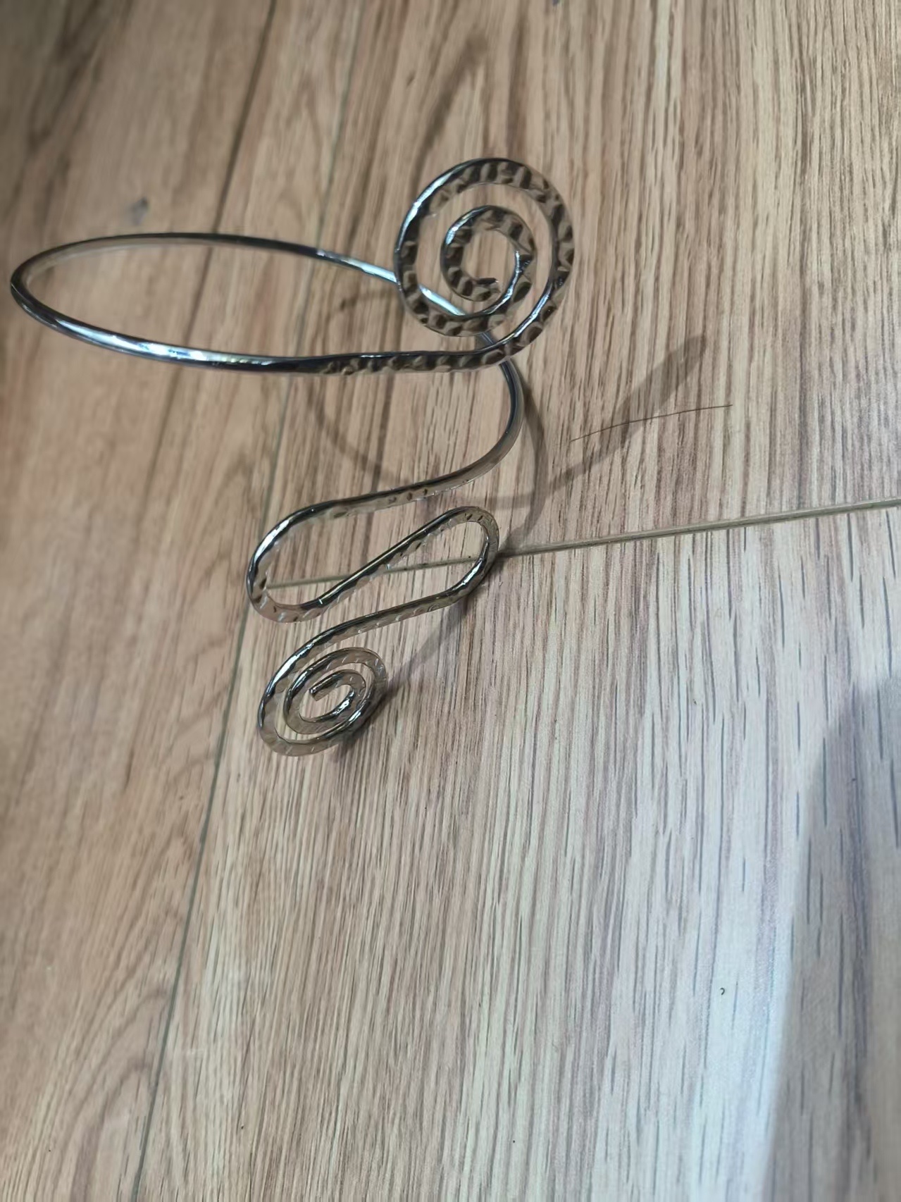 金色手镯手链臂环时尚简约女款饰品送礼品产品图