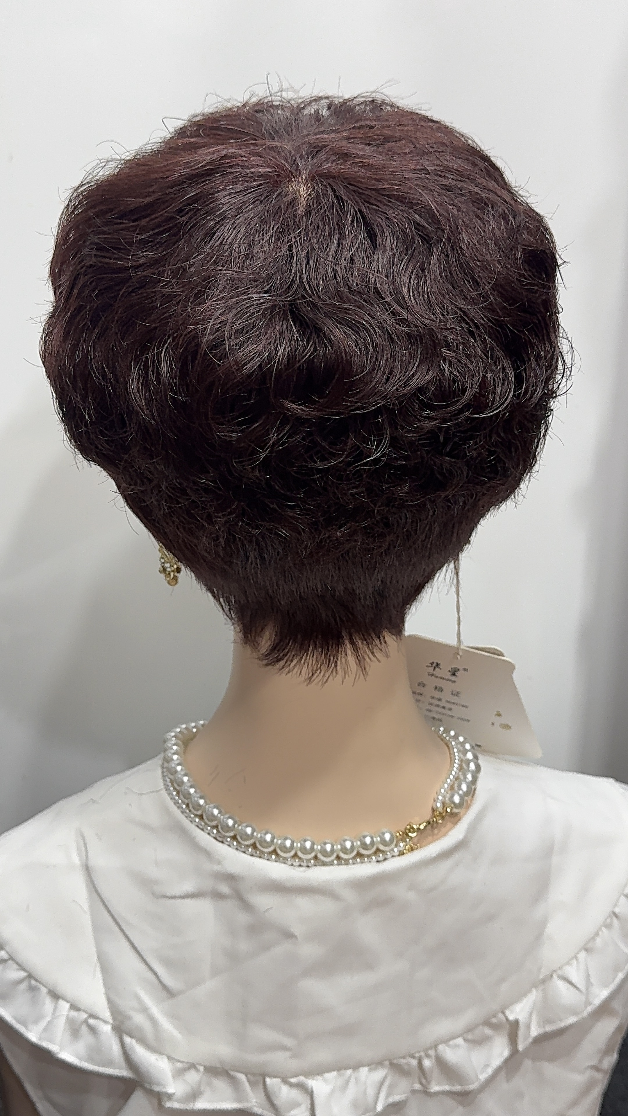 Cold permed short hair for ladies can be worn all year round Application Scenario