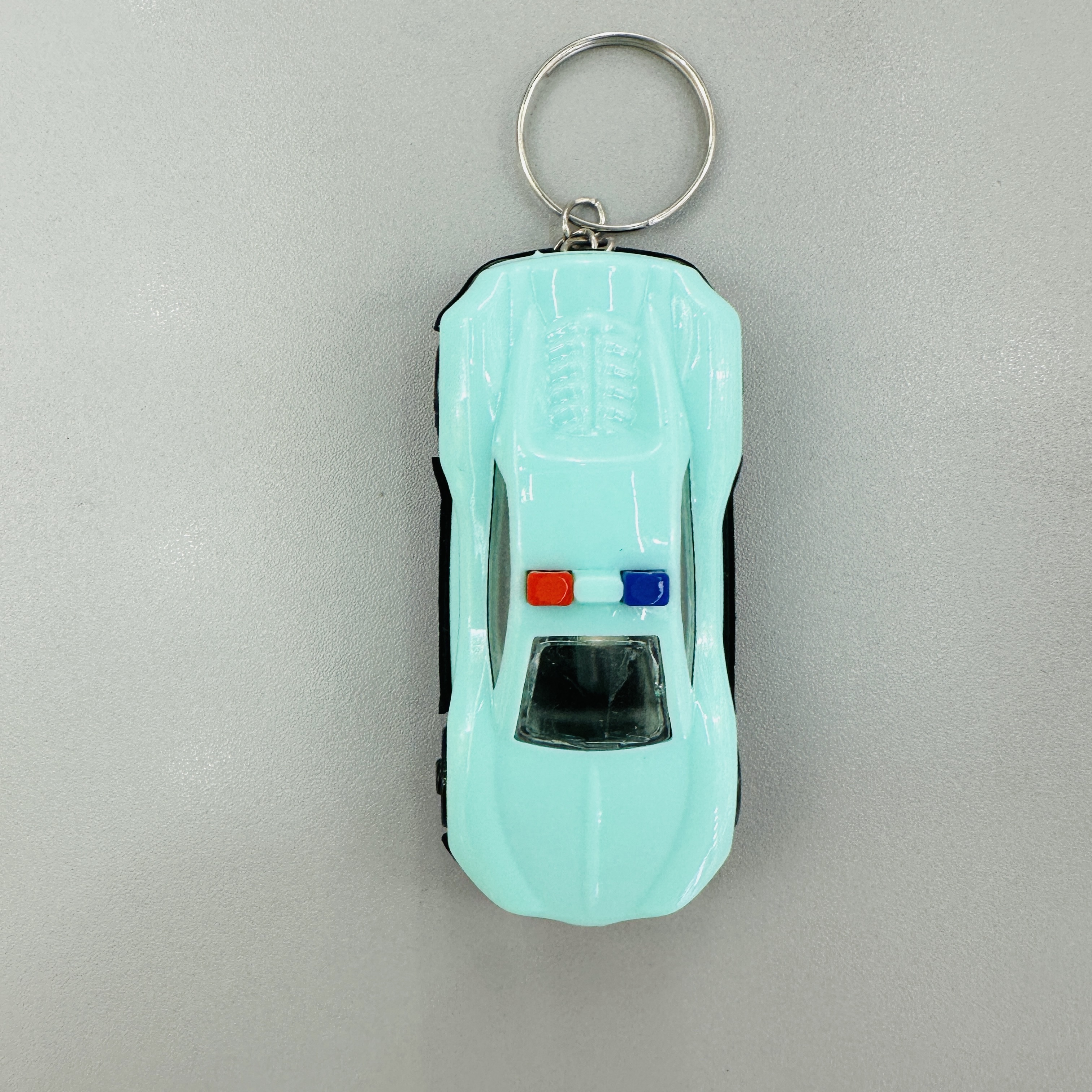 迷你小警车钥匙扣 玩具带灯  带轮子 可动  2025 可爱钥匙扣配件时尚简约 玩具车钥匙扣详情图4
