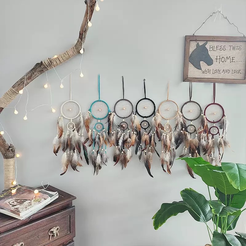 Home decoration, birthday gift, forest-style feather wind chime, dreamcatcher pendant, Indian dreamcatcher feather pendant Application Scenario