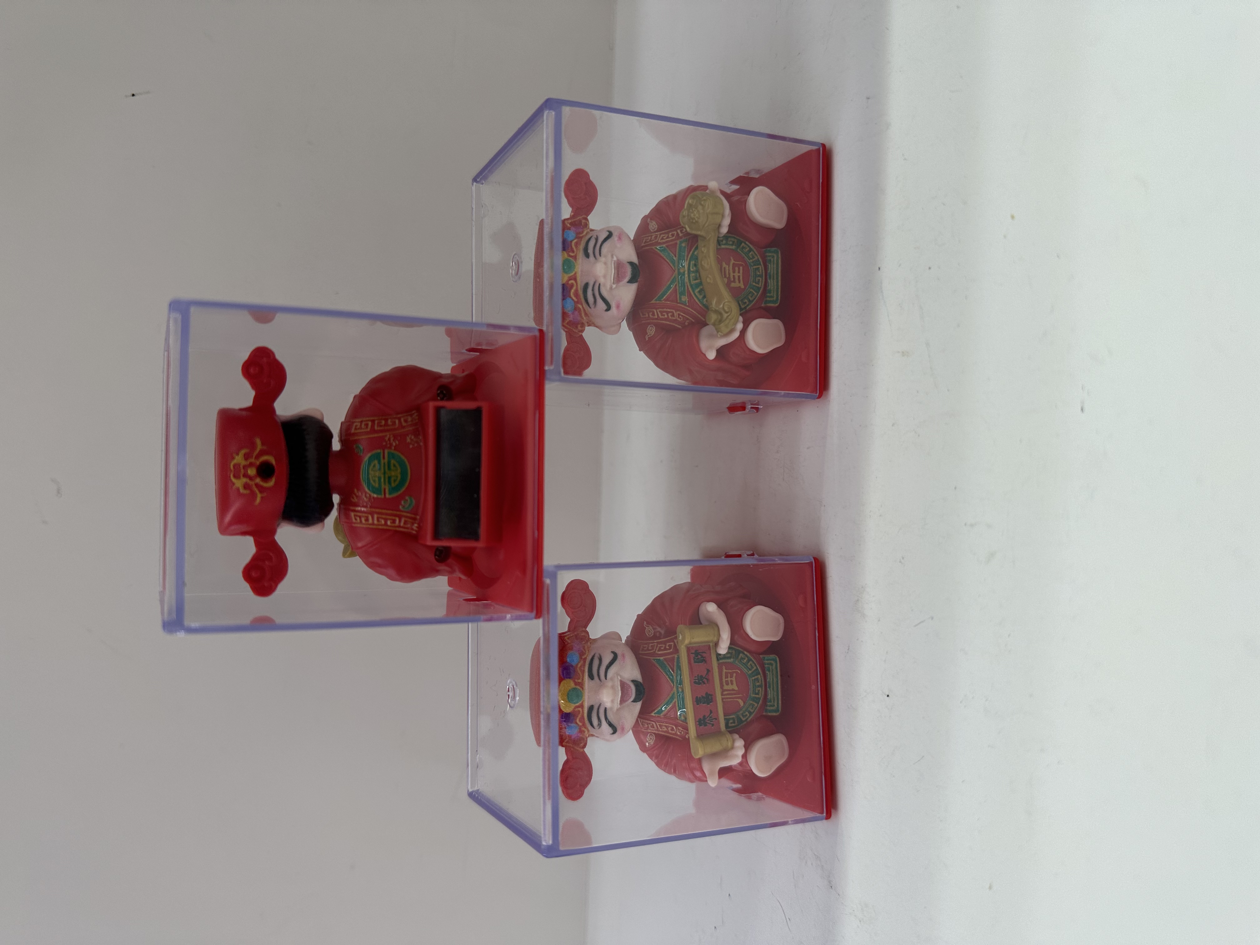 新款点头摆件太阳能自动摇手汽车装饰摆件工艺学生礼品创意包产品图