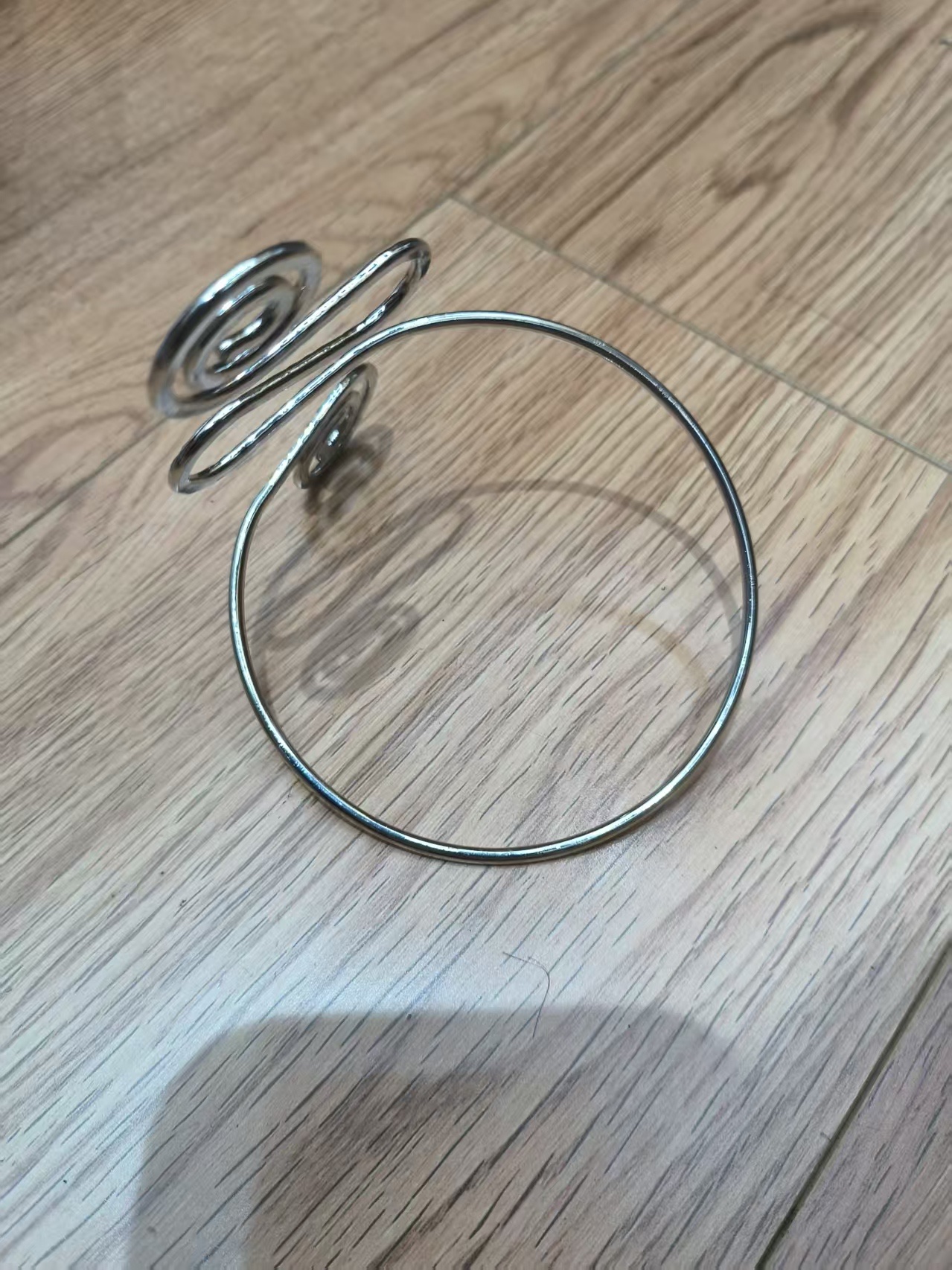 金色手镯手链臂环时尚简约女款饰品送礼品细节图