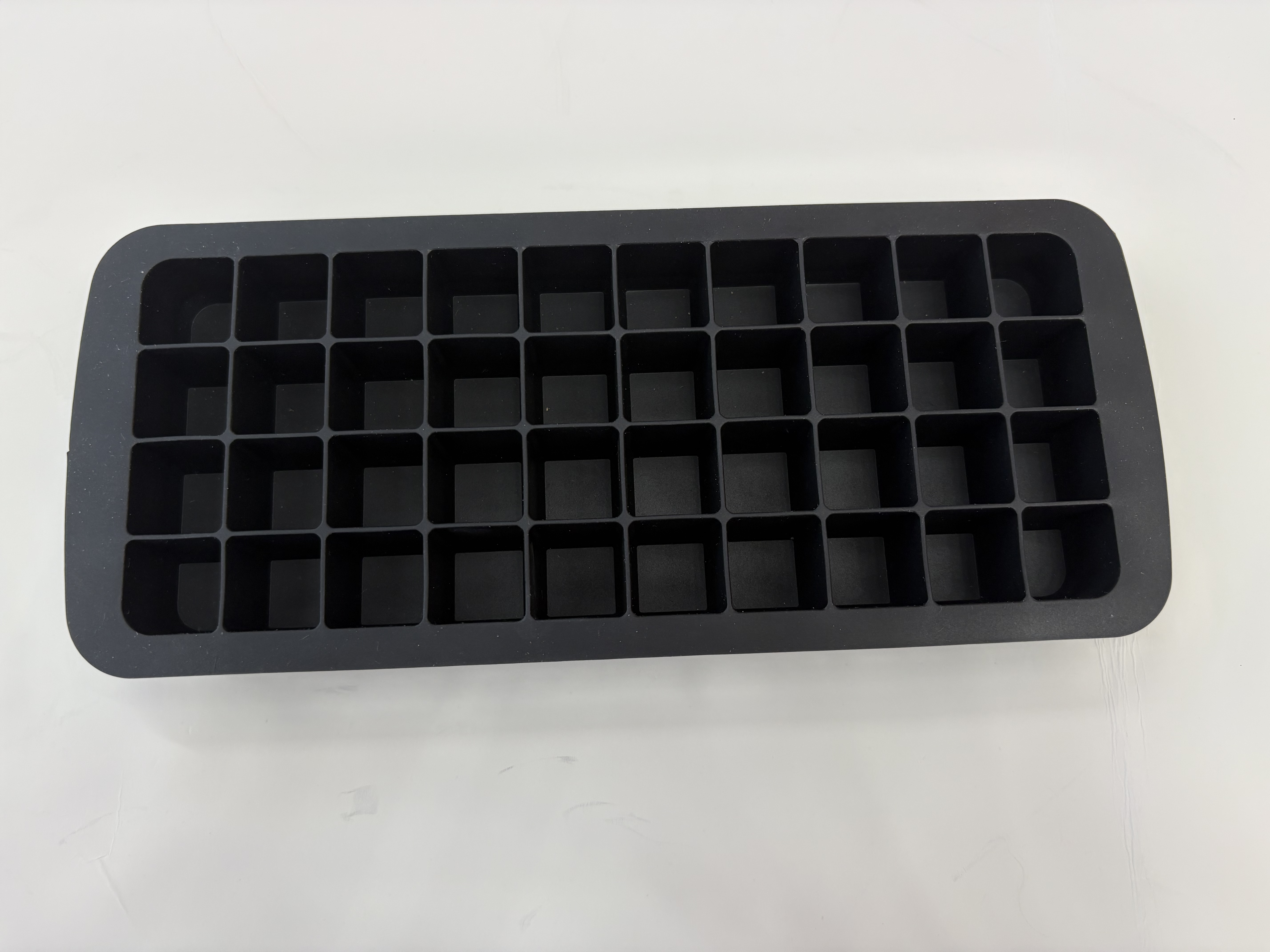 40连硅胶冰格，每连2x2x2cm, 8ml, 不带盖美标