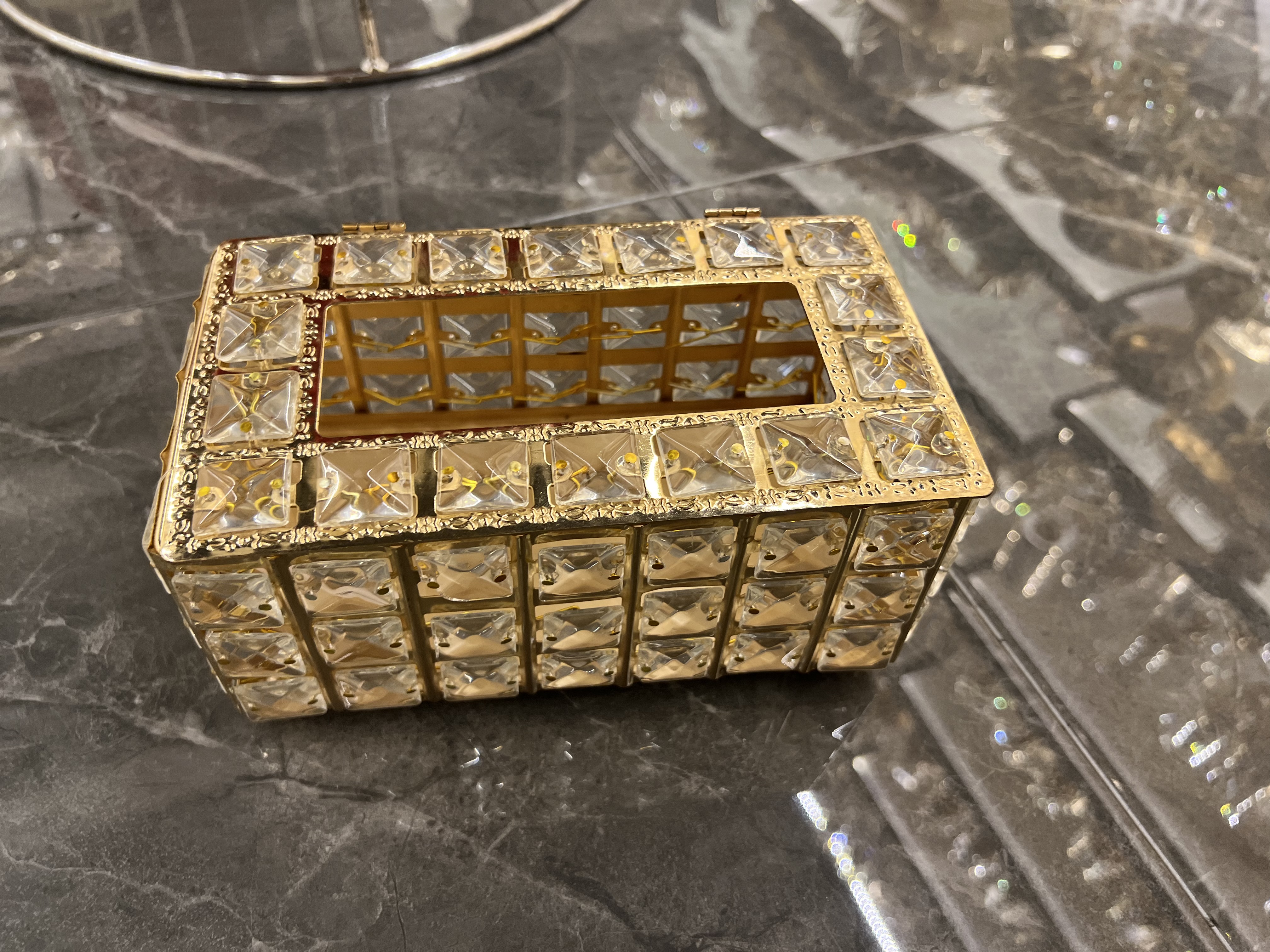 东海水晶水晶发财树方块珠迪拜香精瓶子装饰品摆件家居风水收藏品