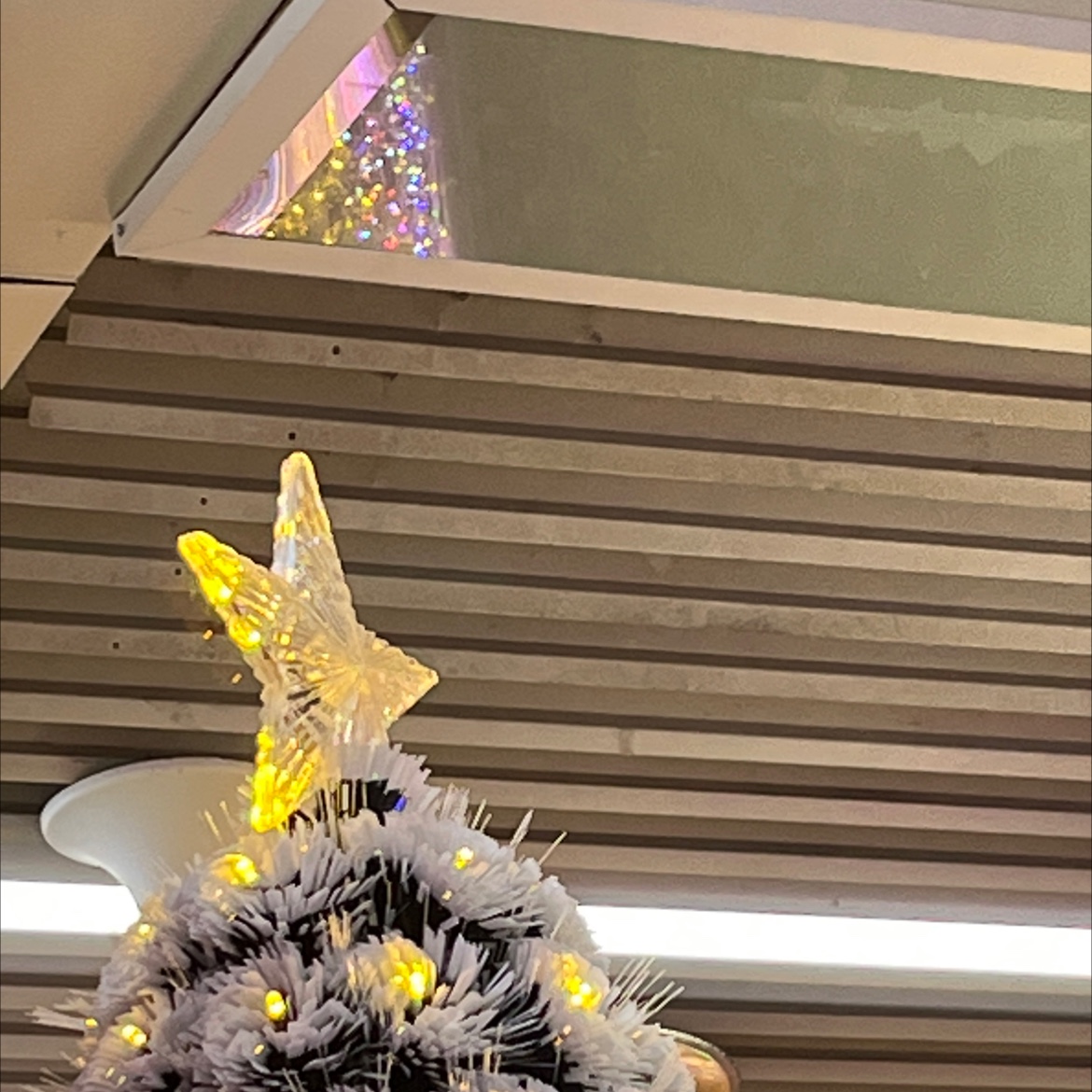 其他材质工艺品实物图