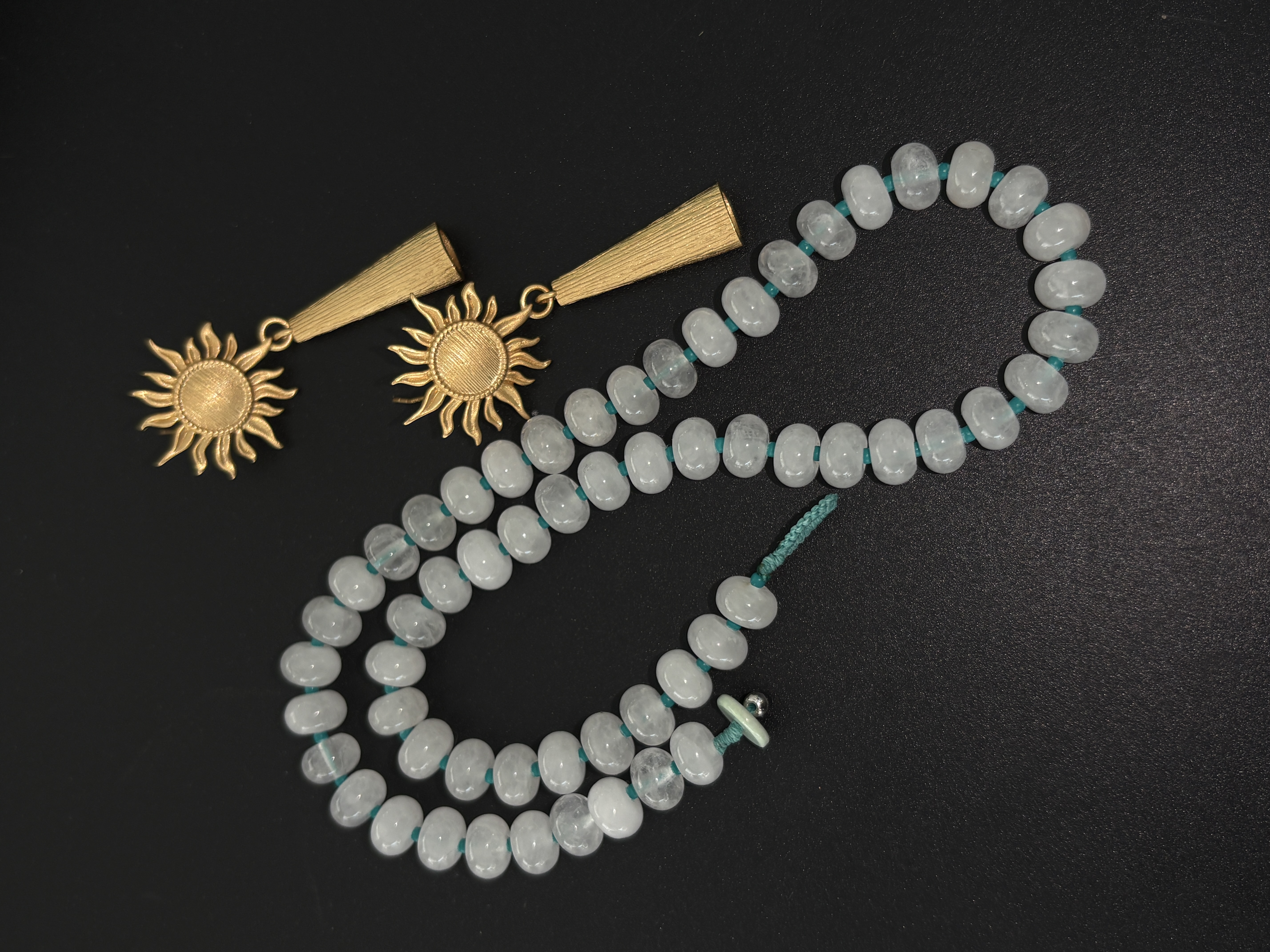 925 Silver Needle Gilding Craft earrings, a light luxury vintage genuine gold electroplated ear accessory