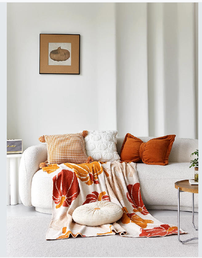 Cute and personalized velvet fabric, fashionable, comfortable and versatile sofa cushions, throw pillows, Art City wholesale and customization detail image 5