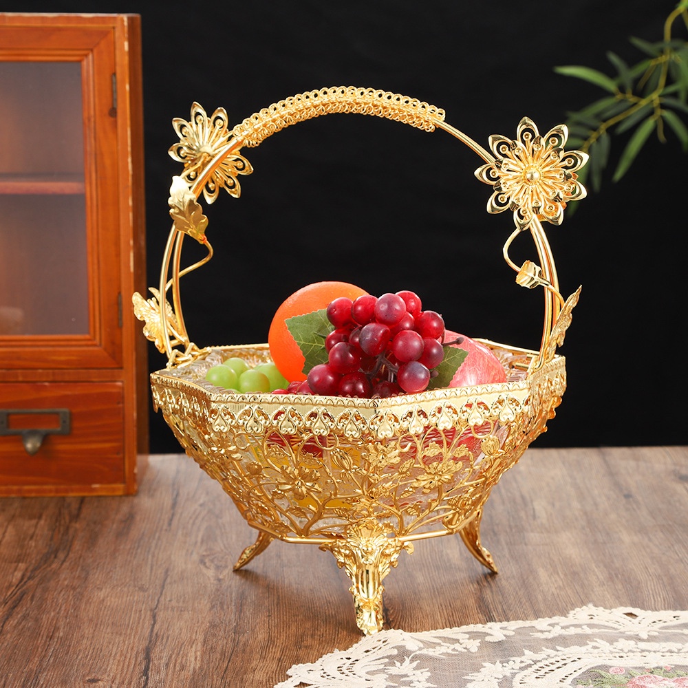 欧式手提婚庆干果，糖果，糕点水果盘精美轻奢工艺品客厅家用摆件金属水果零食金色果盘