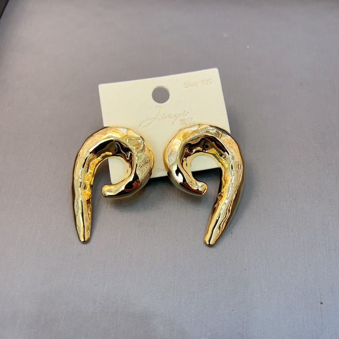 时尚珍珠耳环烧焊锆石耳饰简约耳环女气质百搭耳饰品女款耳饰