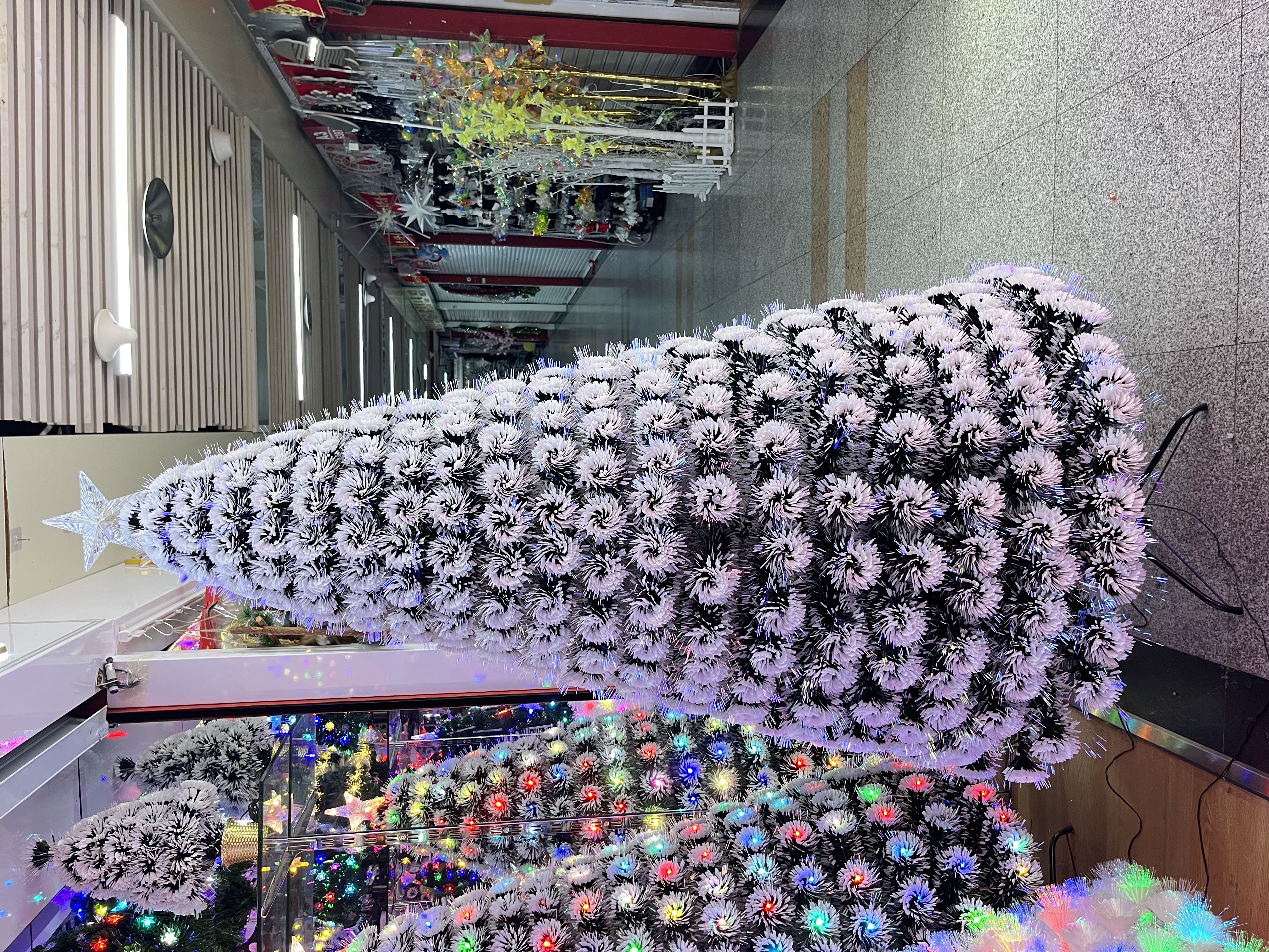  圣诞树给予我们希望与温暖，愿你的圣诞节充满快乐详情图2