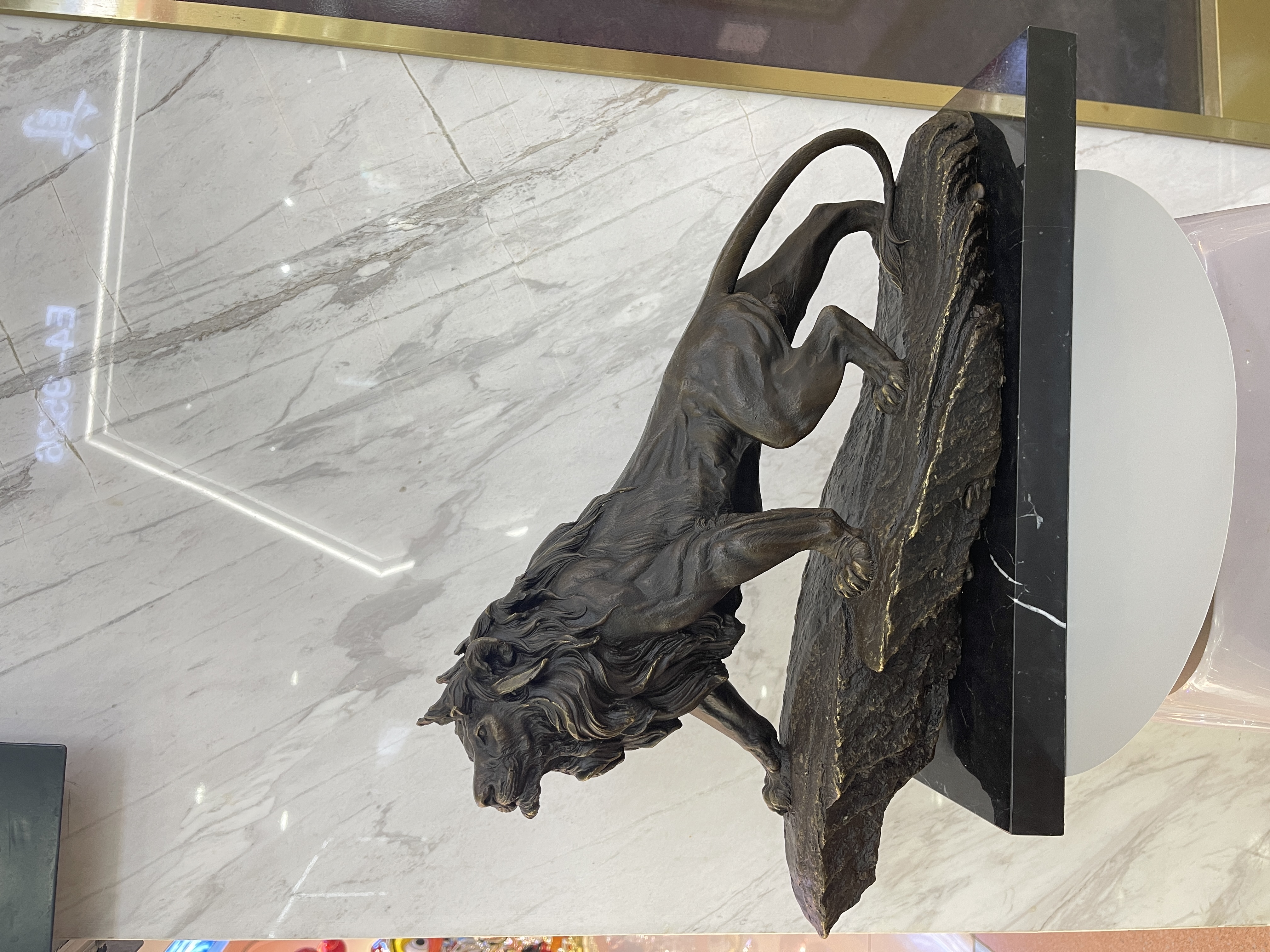 Brass ornaments, copper lions, brass handicrafts, ornaments, handicrafts details Picture