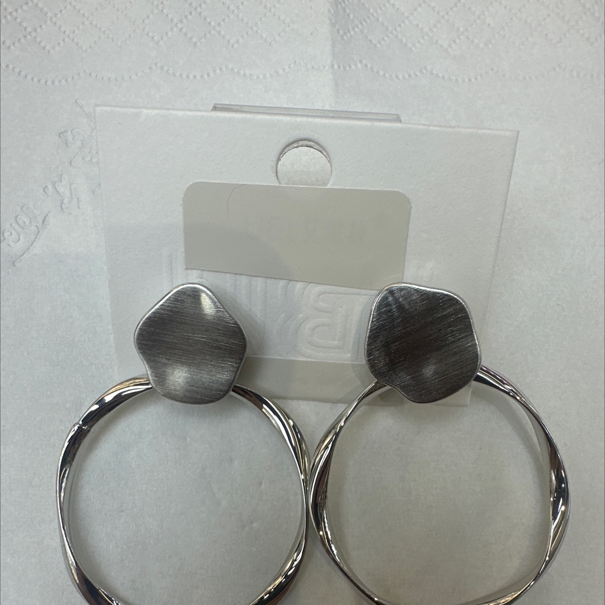 新款时尚休闲百搭耳环