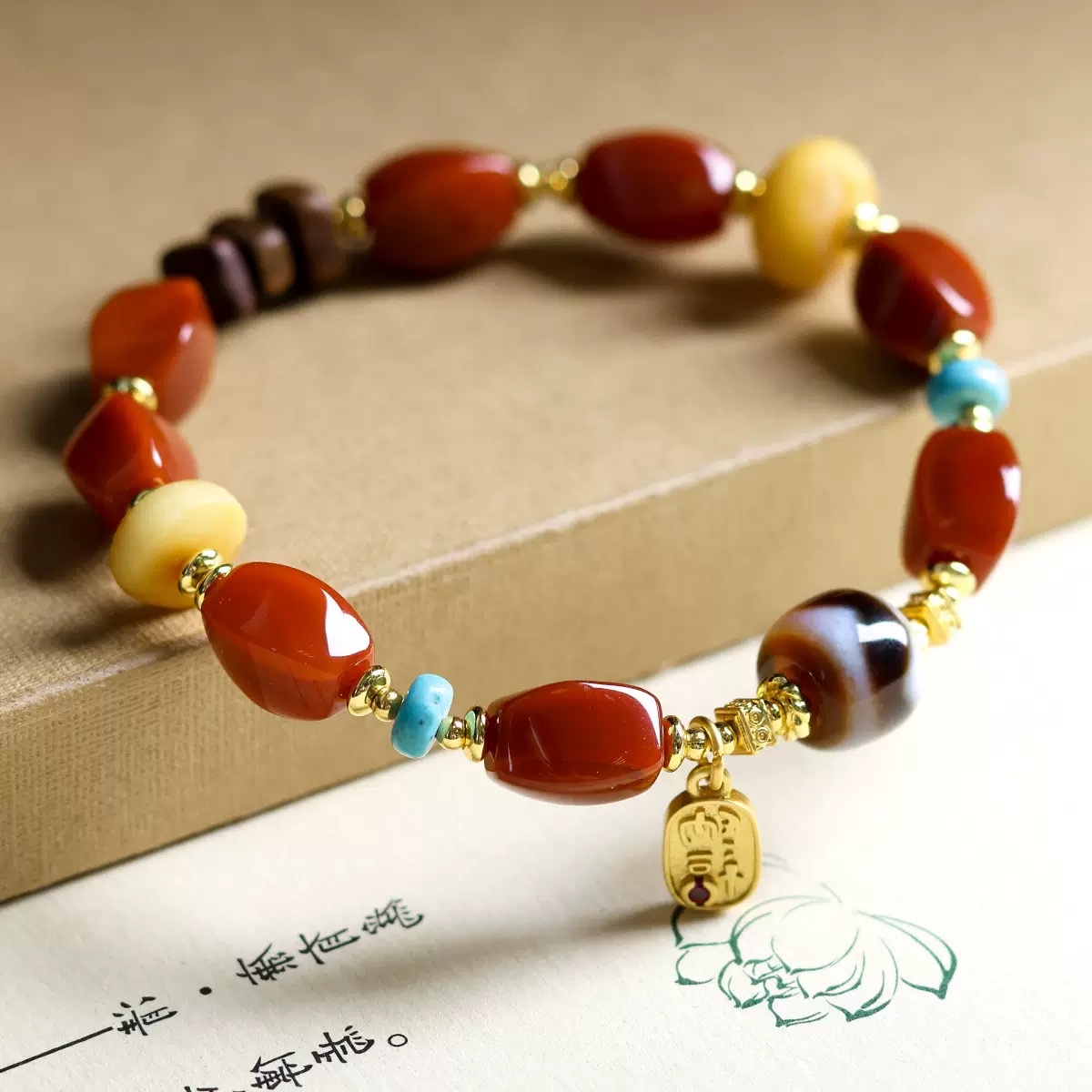 新中式南红玛瑙手链女款蜜蜡虎牙天珠小众轻奢精致手串批发送闺蜜 