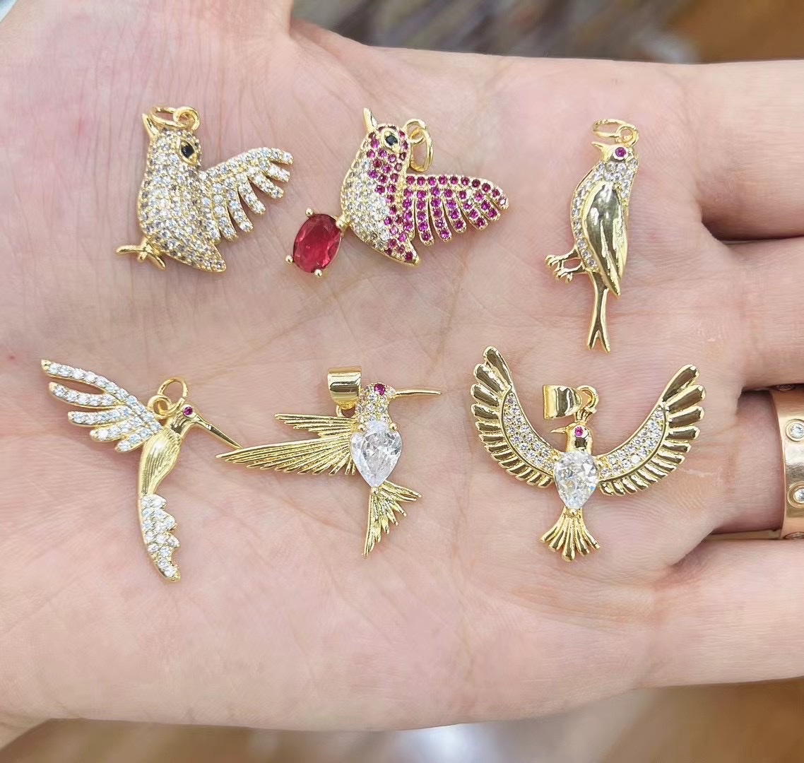 饰品配件，成品项链，铜微镶，铜镶锆石，电镀 18k 真金，流行饰品，时尚潮流，项链吊坠