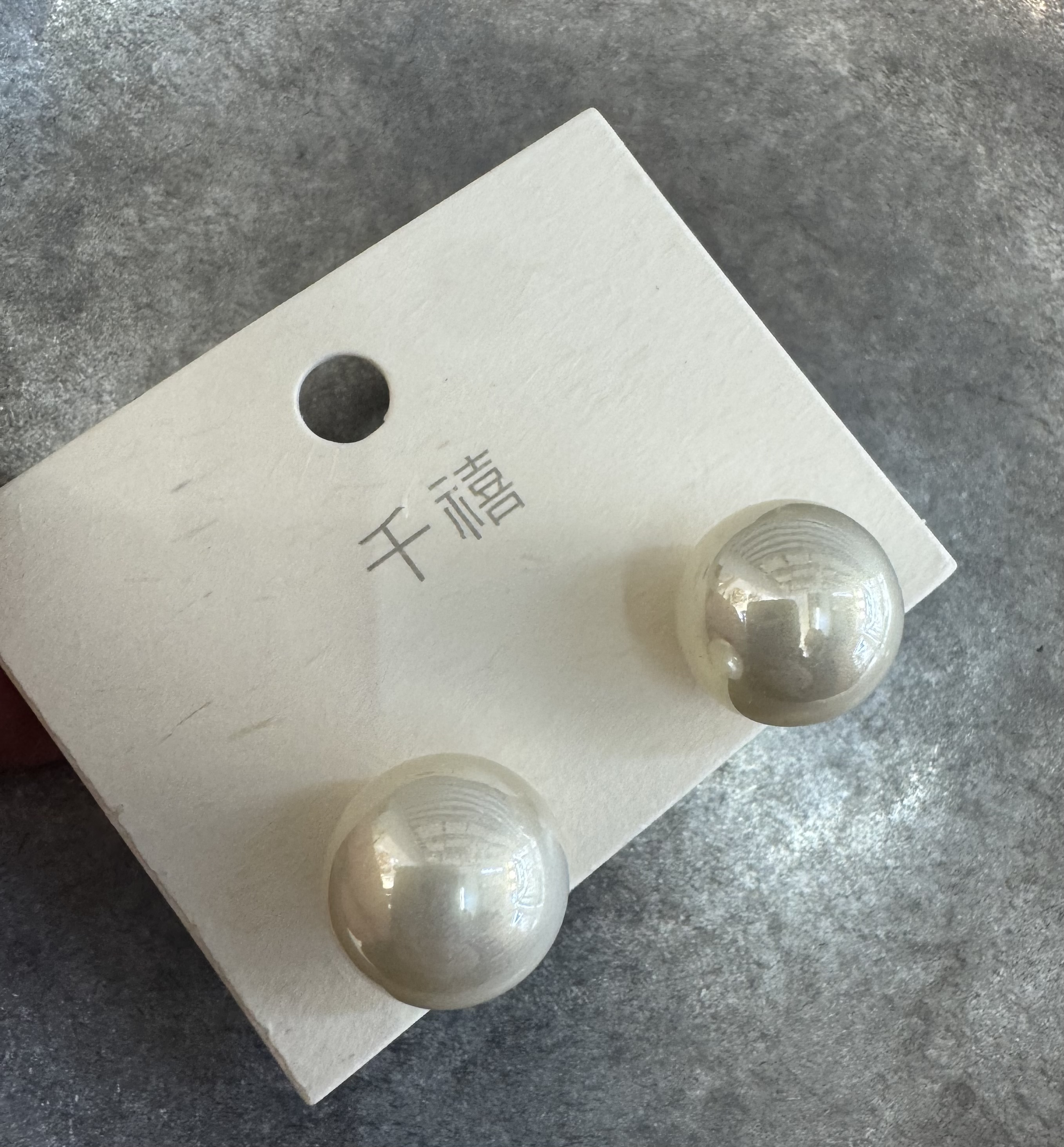 时尚饰品耳饰耳钉珍珠耳环 质感简约百搭潮流配饰 经典永不过时 让耳畔间绽放风采详情图6