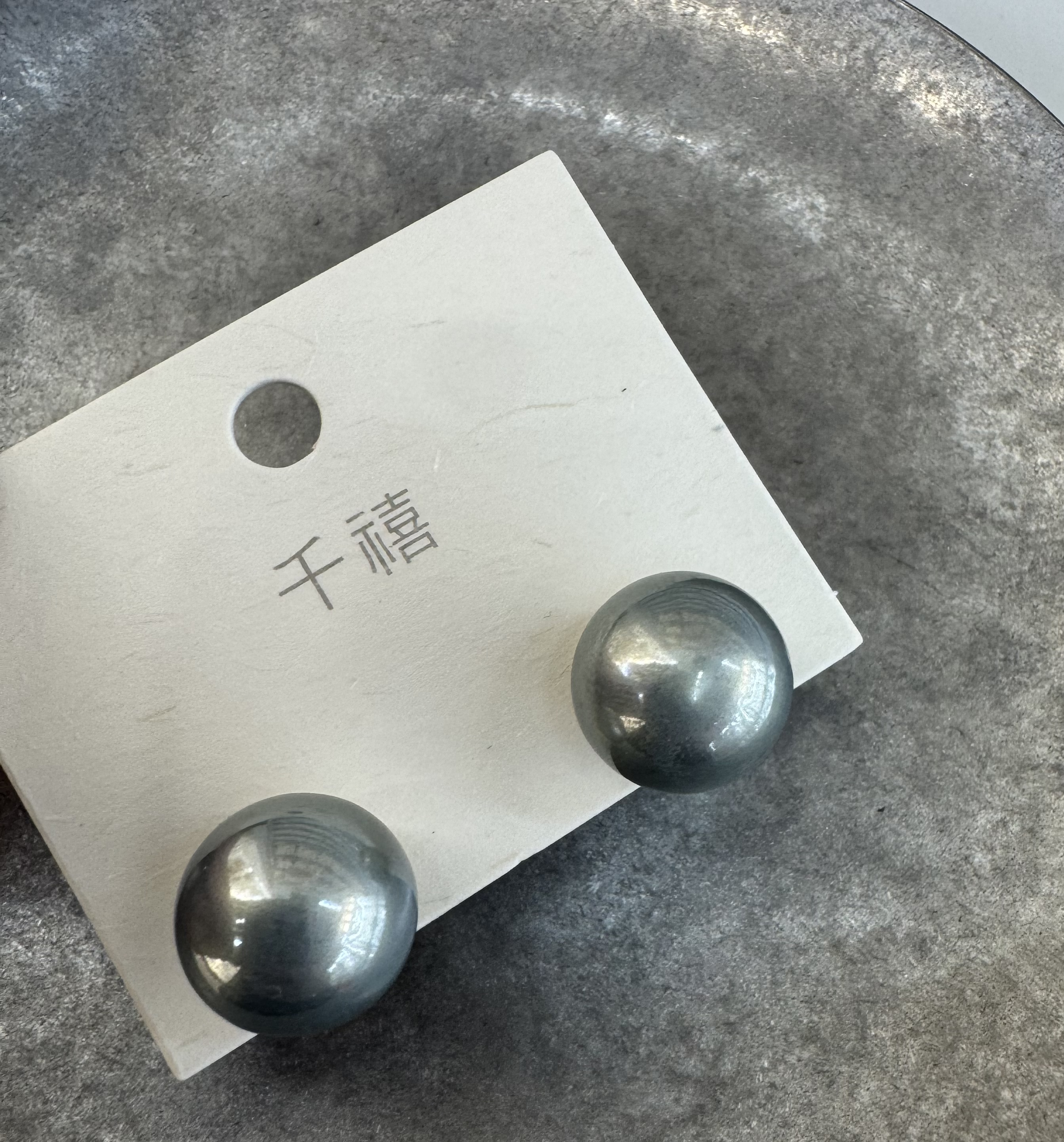 时尚饰品耳饰耳钉珍珠耳环 质感简约百搭潮流配饰 经典永不过时 让耳畔间绽放风采详情图5