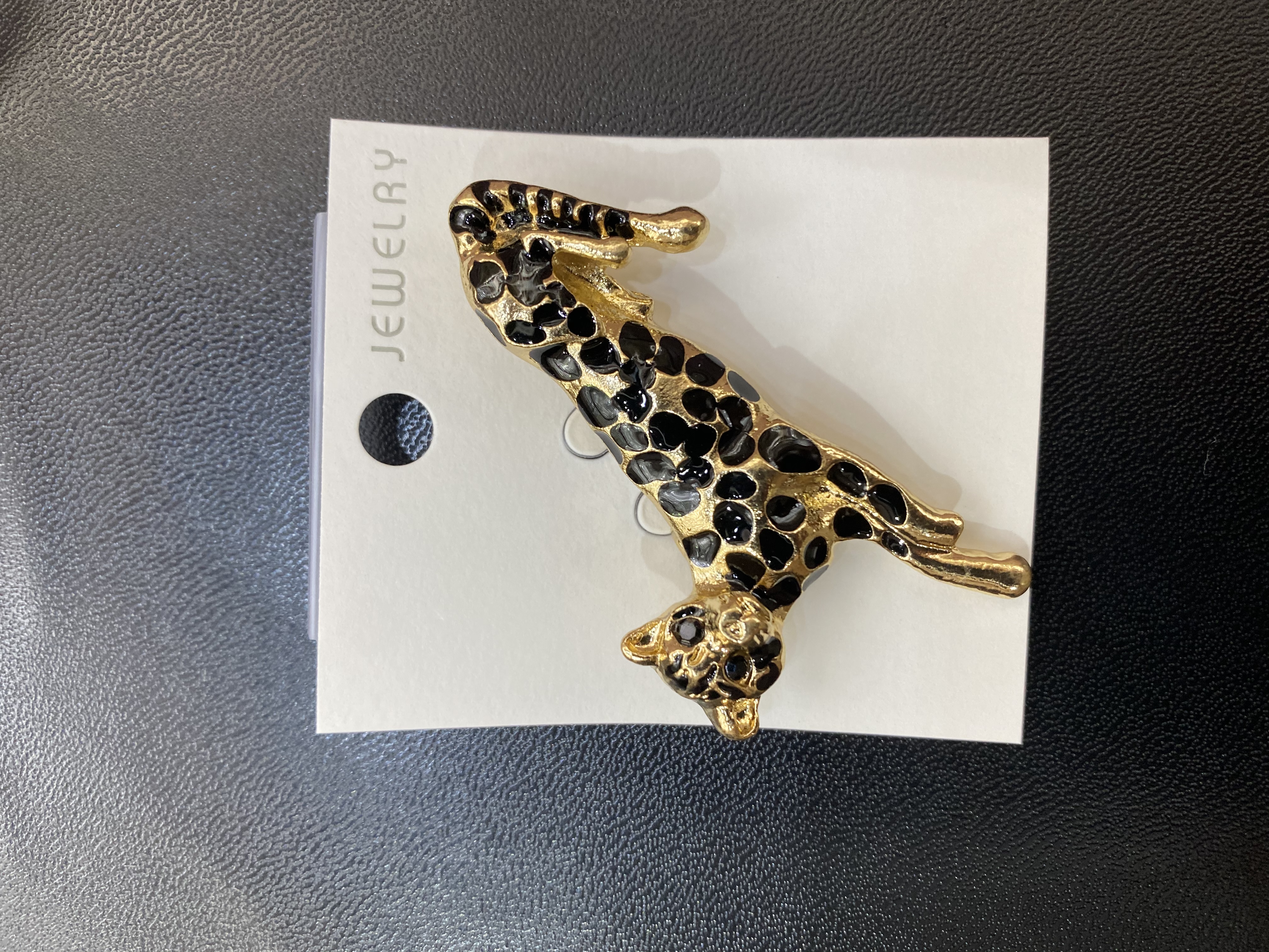 欧美潮流畅销豹子胸针