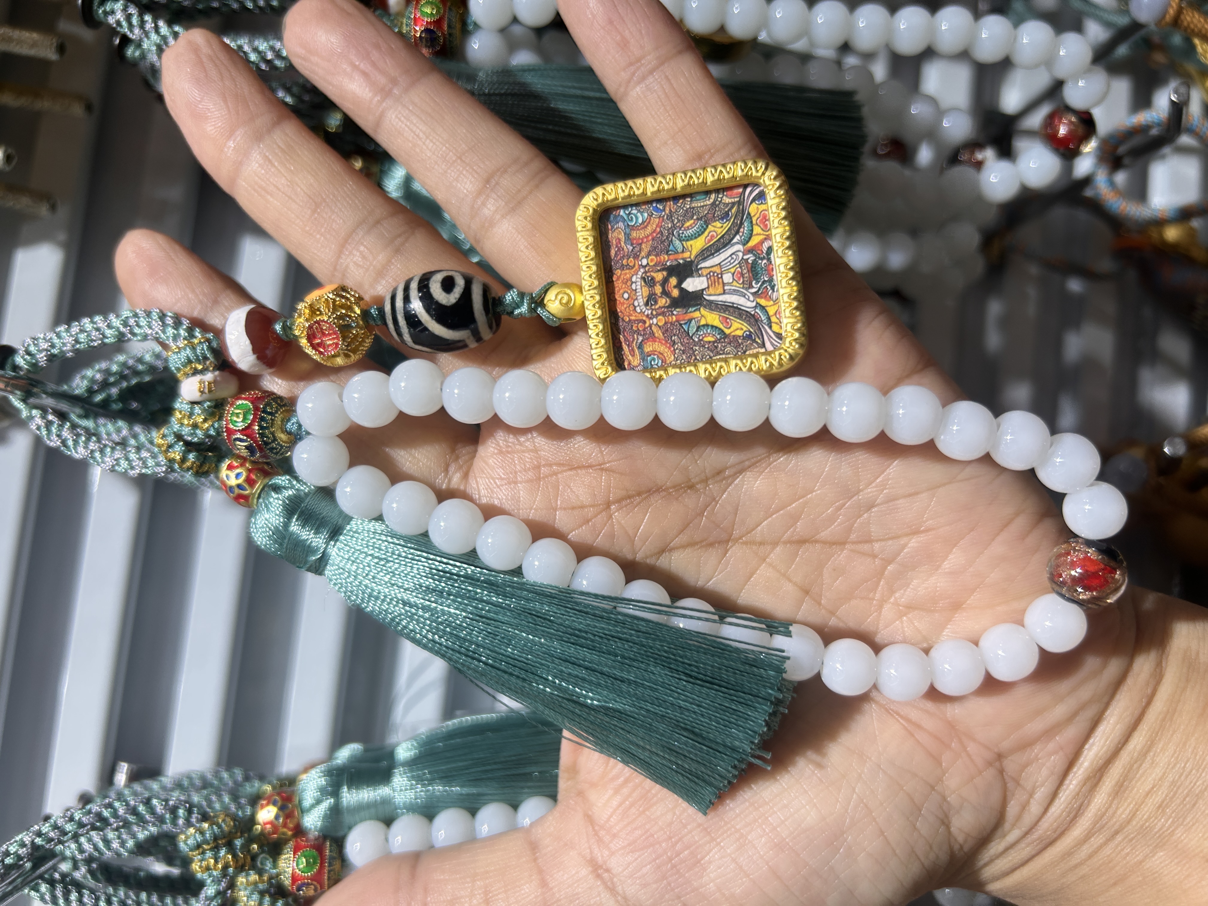 藏饰唐卡挂冰丝流苏、仿普通根景泰蓝配饰挂件产品图