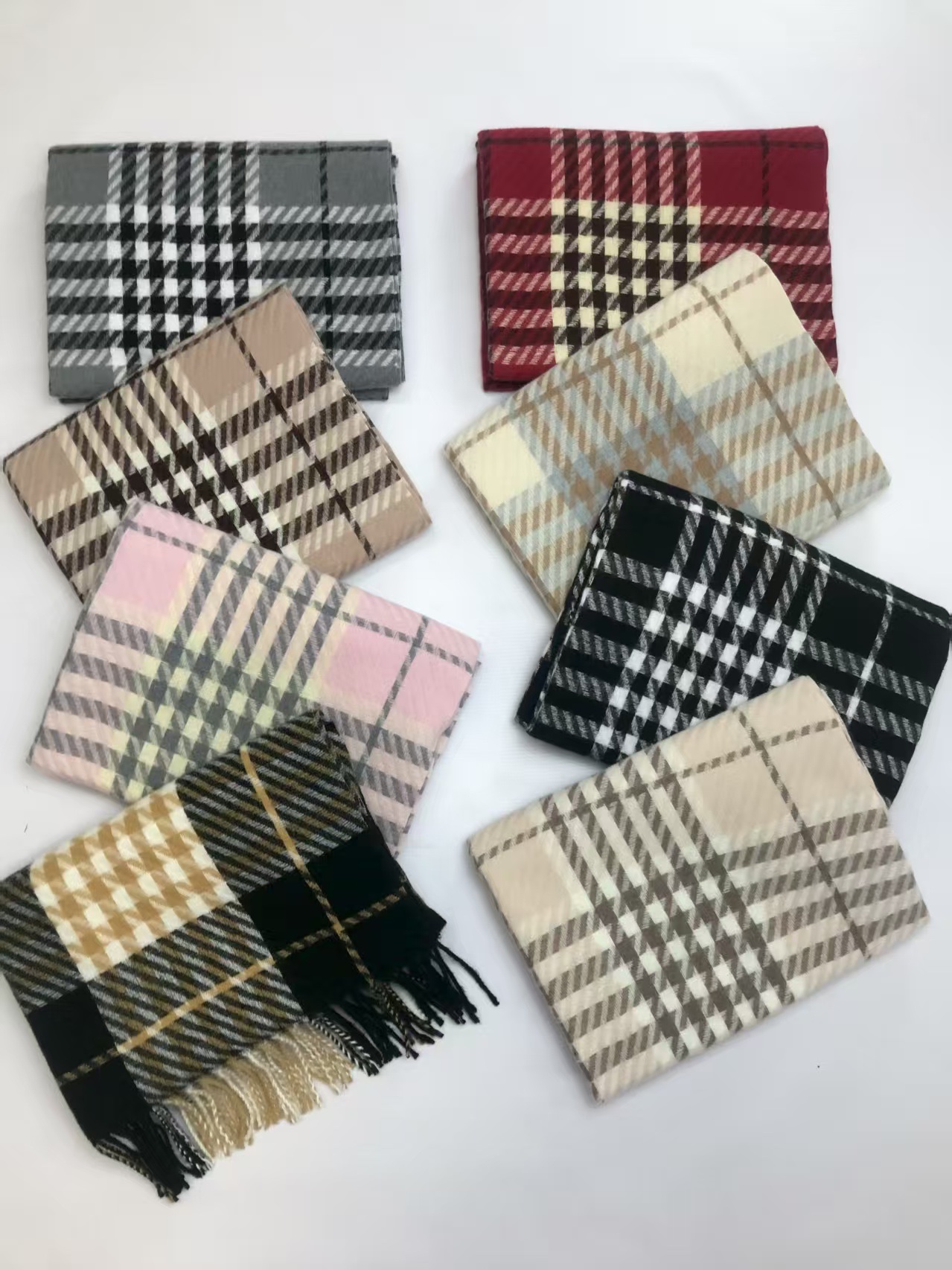 Fashionable silk scarves, long winter scarves, heating shawls, warm and versatile for ladies. New autumn and winter trendy warm scarves, long heating shawls for winter scarves details Picture