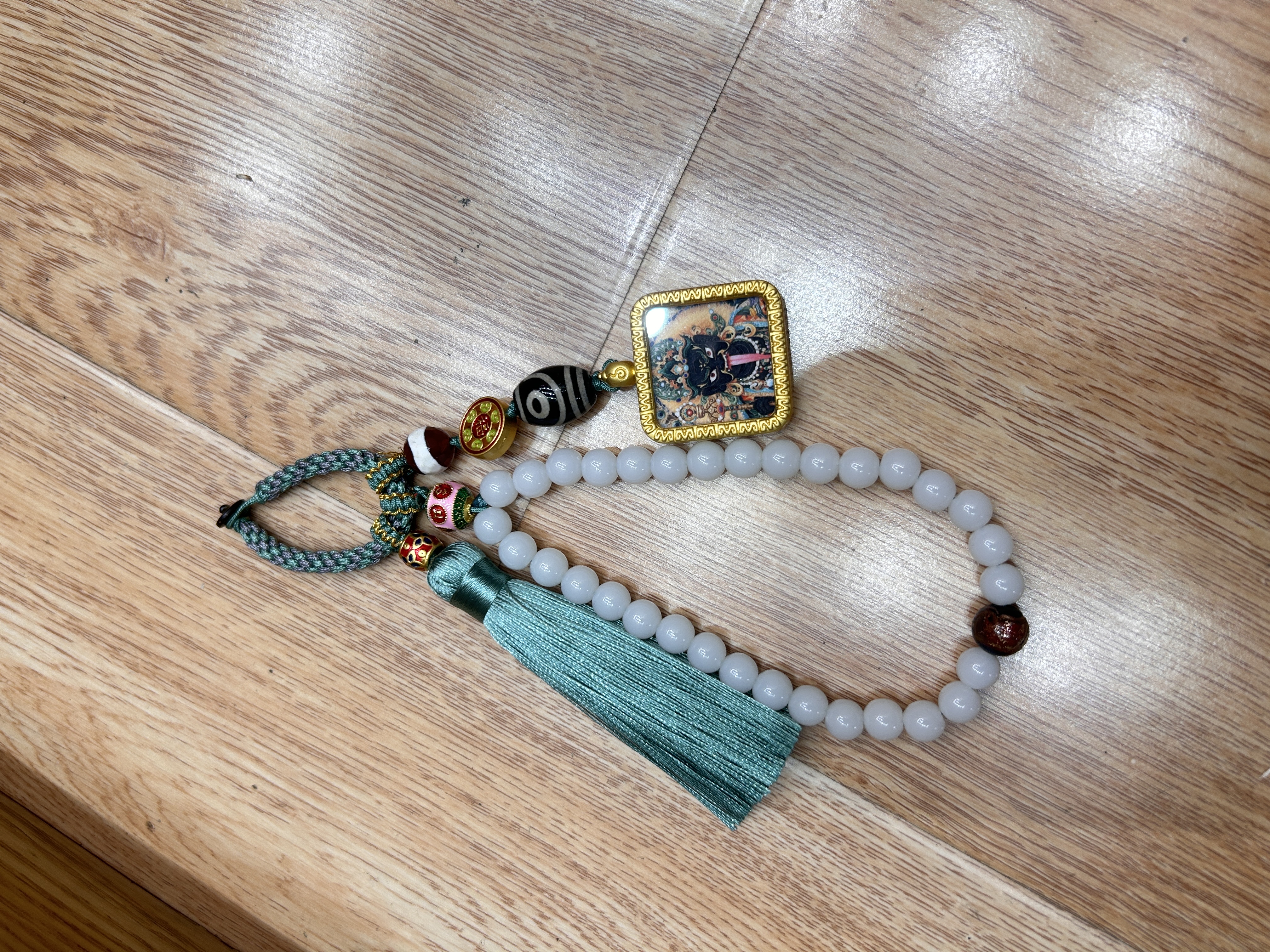 藏饰唐卡挂冰丝流苏、仿普通根景泰蓝配饰挂件细节图