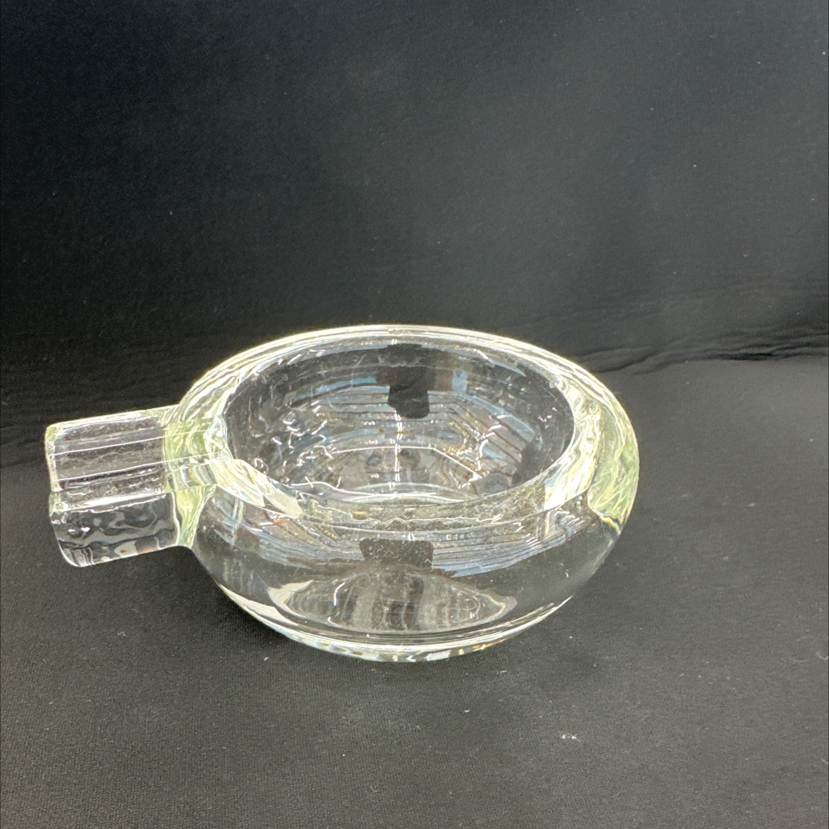 水晶烟灰缸 也可实用性 款式独特 新颖设计