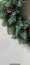 Christmas wreaths, with red and pinecone wreaths, mixed wreaths, high-end mixed wreaths with PE leaves Application Scenario