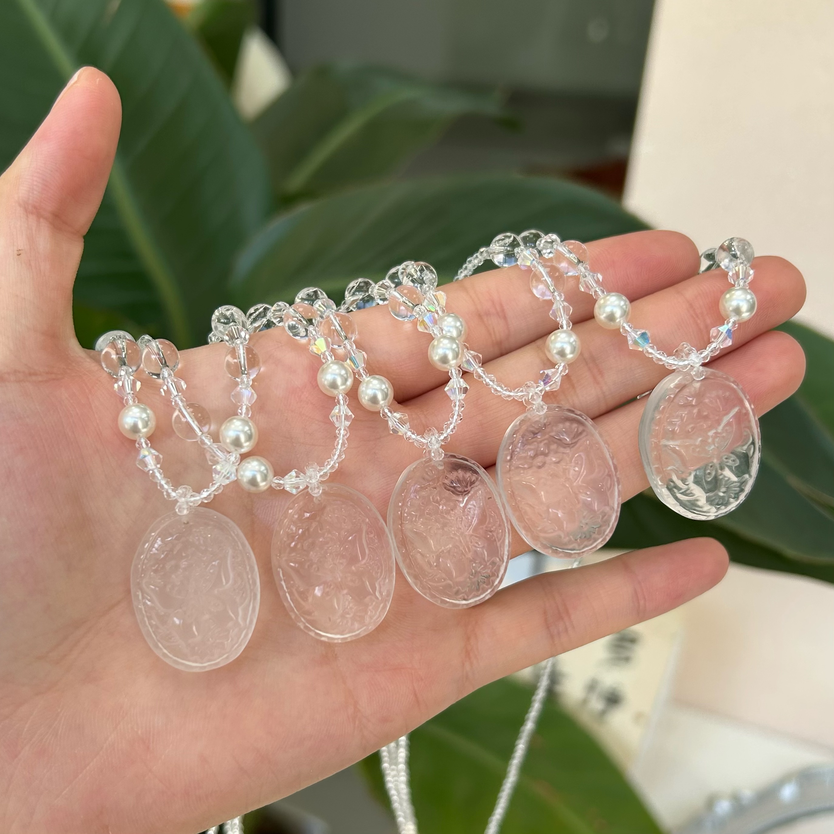 天然水晶项链蝴蝶雕刻白水晶小清新项链天然水晶锁骨送闺蜜礼物