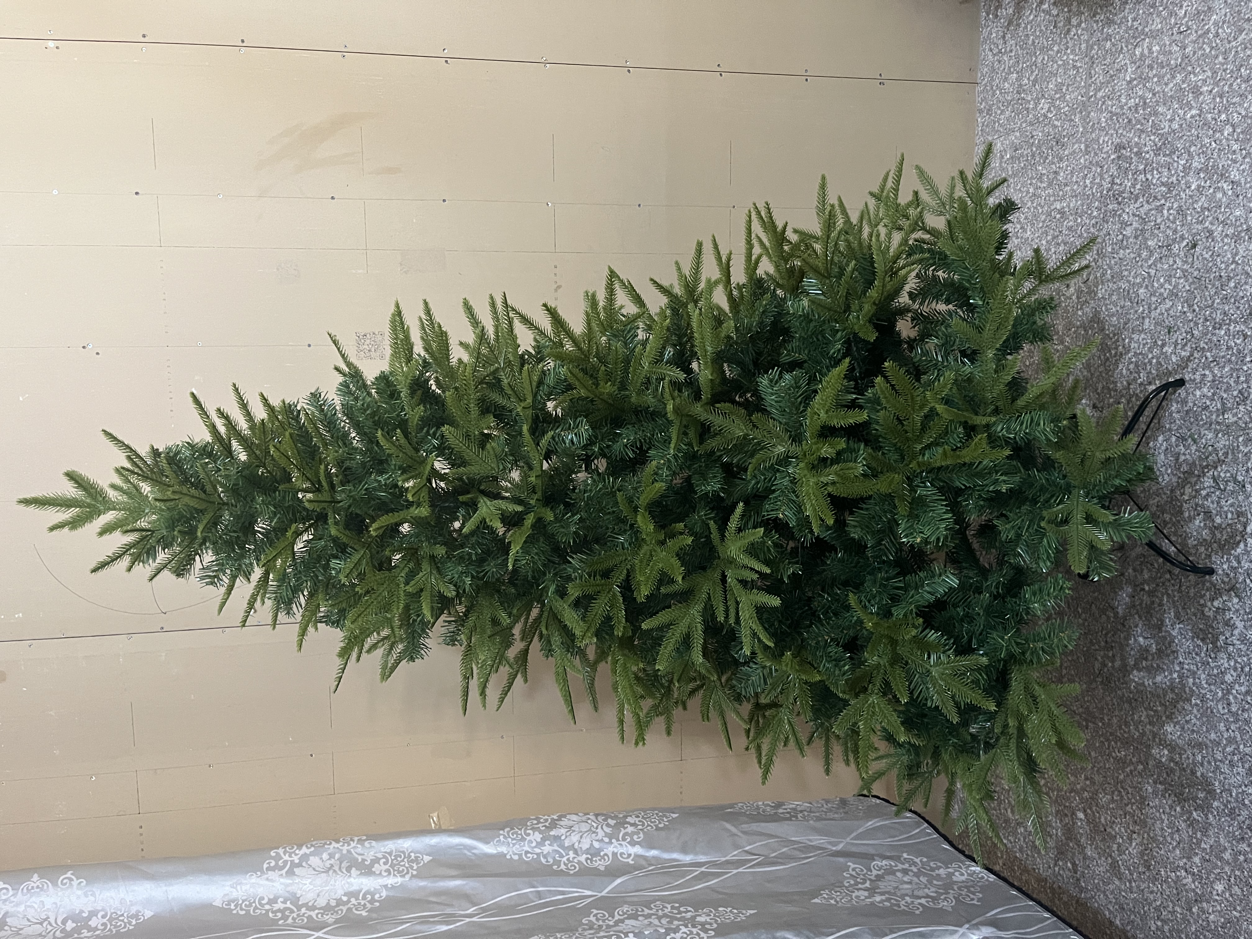 PE+ PVC混合树，圣诞高档树，PE铁脚树