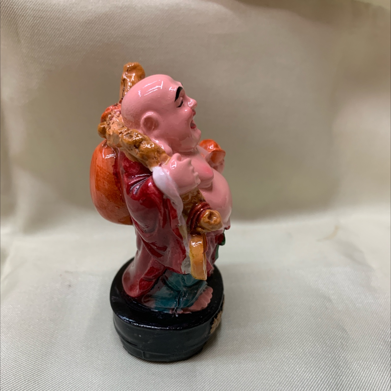 CAI's exquisite resin craft, hand-painted small decorative item Y-044, Maitreya A style Application Scenario
