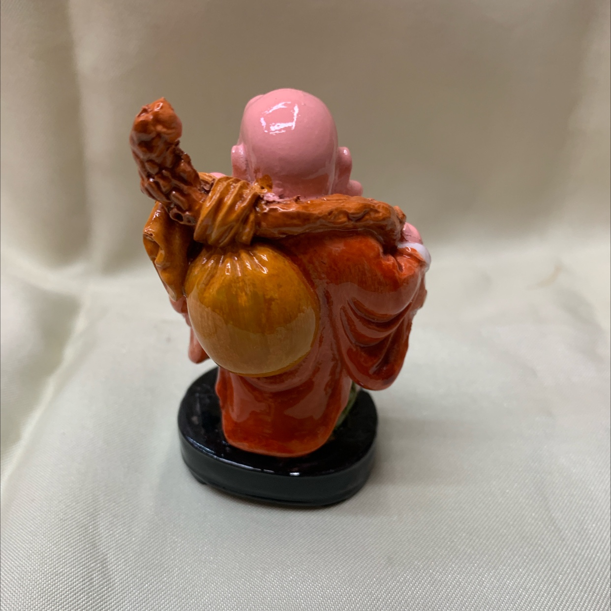 CAI's Craft Premium Resin Material Hand-painted Handicraft Small Ornament Y-044 Maitreya (Model C) Application Scenario