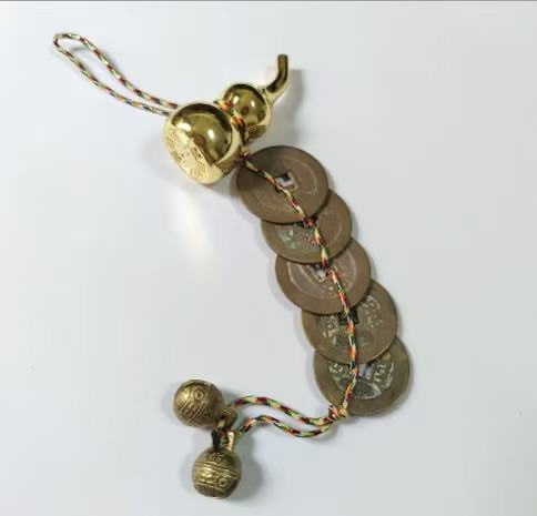 Gourd-shaped Five Emperors coin pendant