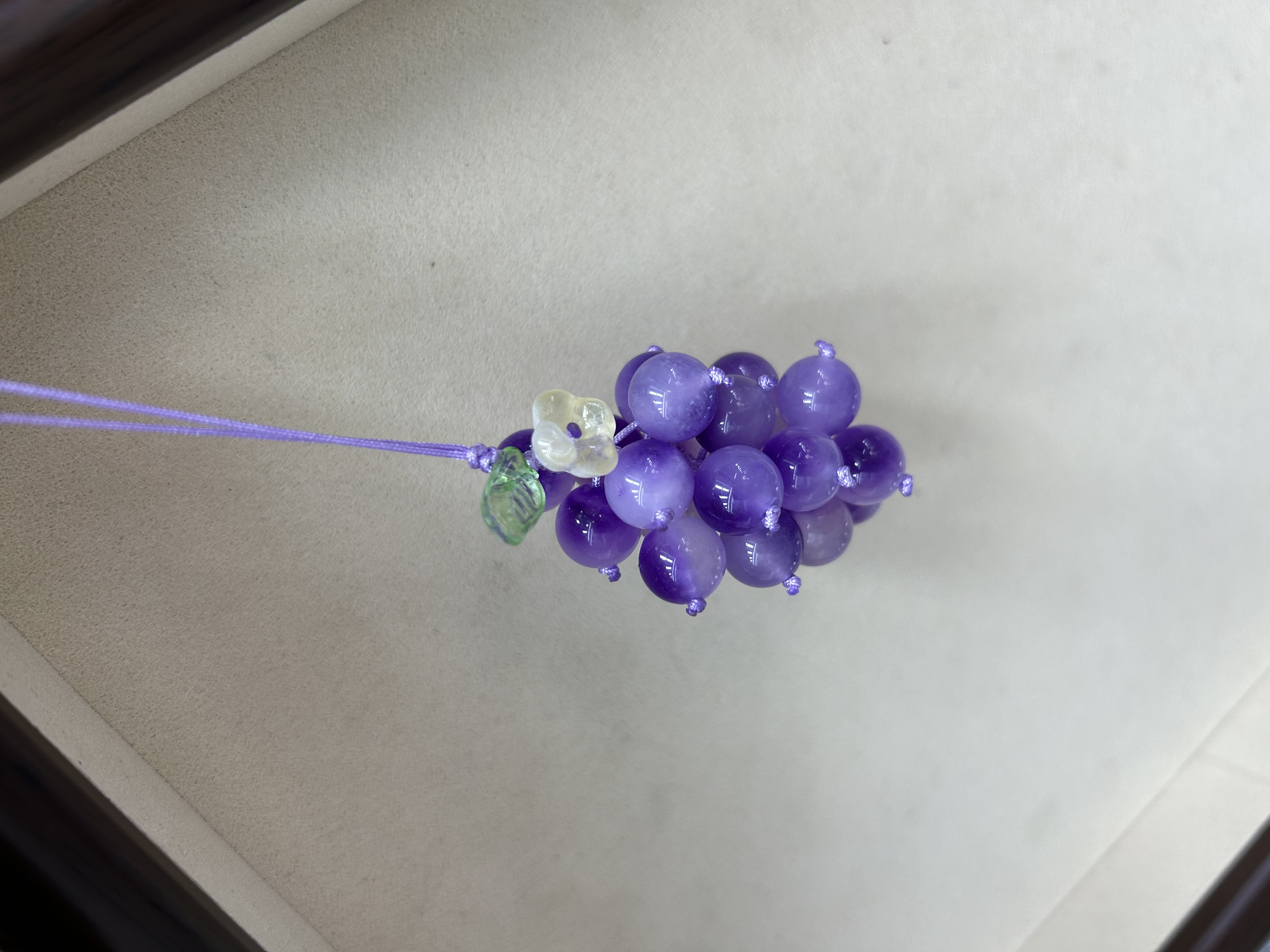 东海水晶水晶发财树紫葡萄装饰挂件精品工艺礼品 文创产品白底实物图