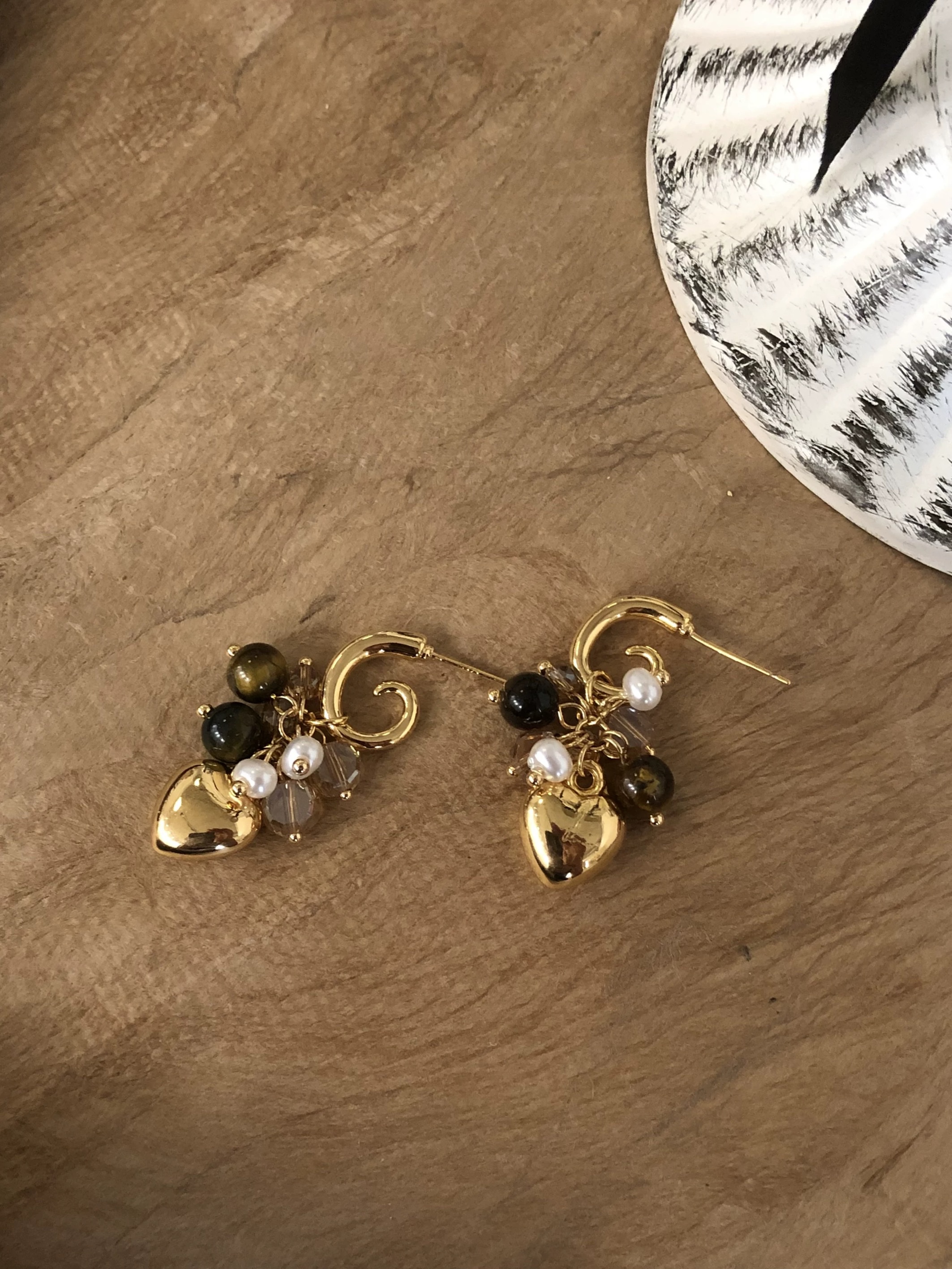 韩国东大门2025新款爱心美拉德色串珠流苏耳圈经典百搭耳环耳饰