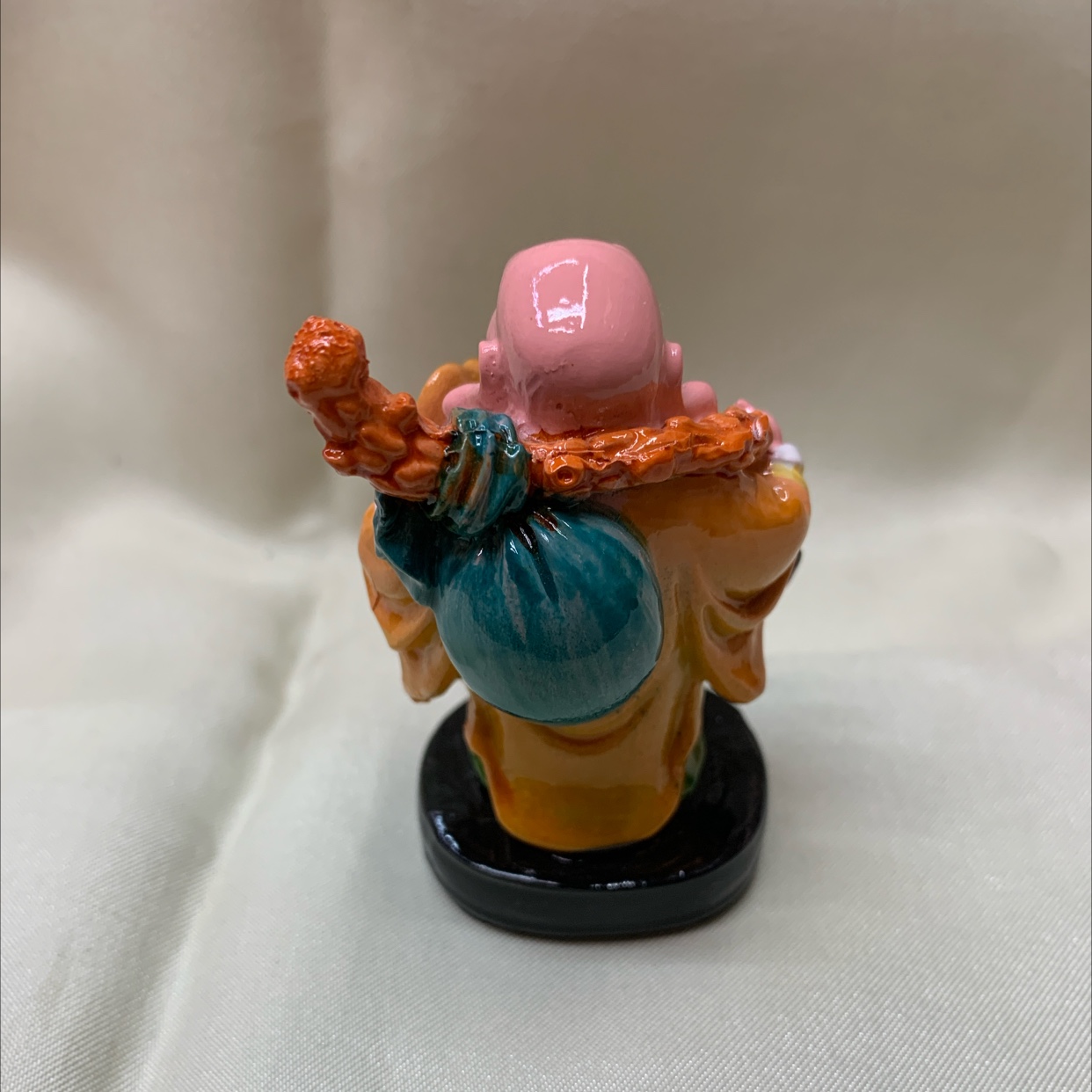 CAI's Craft Premium Resin Material Hand-painted Handicraft Small Ornament Y-044 Maitreya (Model C) Application Scenario