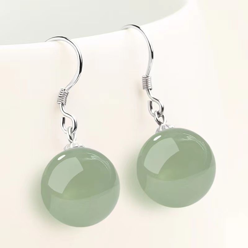 New Chinese-style earrings for women, simple yet sophisticated, versatile and anti-allergy. New Chinese-style accessory earrings for mom detail image 4