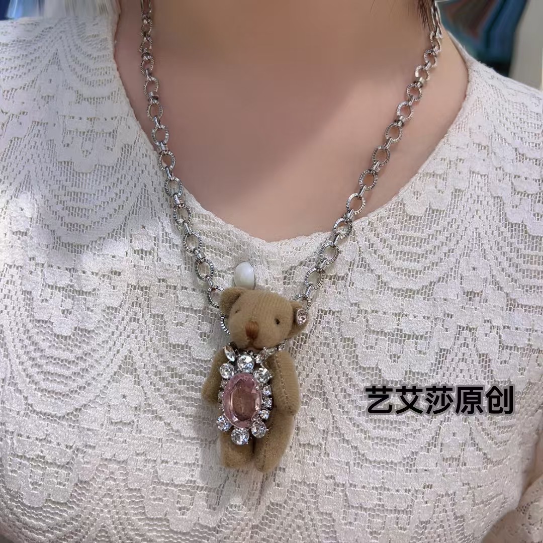 Fashionable and trendy earrings, simple stud earrings, feminine charm, versatile earrings, accessories, women's styles, multiple options available, birthday gifts detail image 3