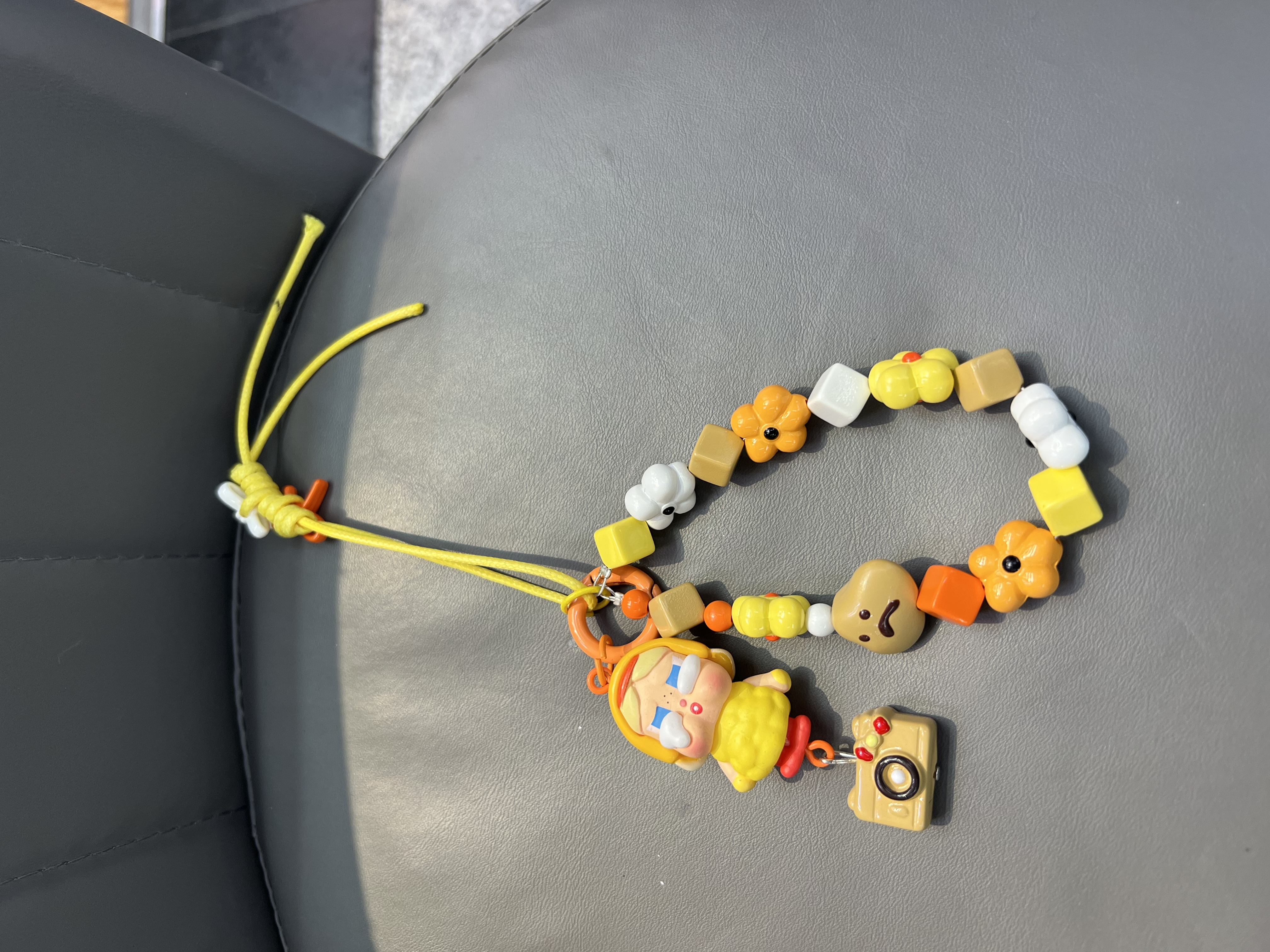 New fashionable and trendy mobile phone pendants and bag pendants