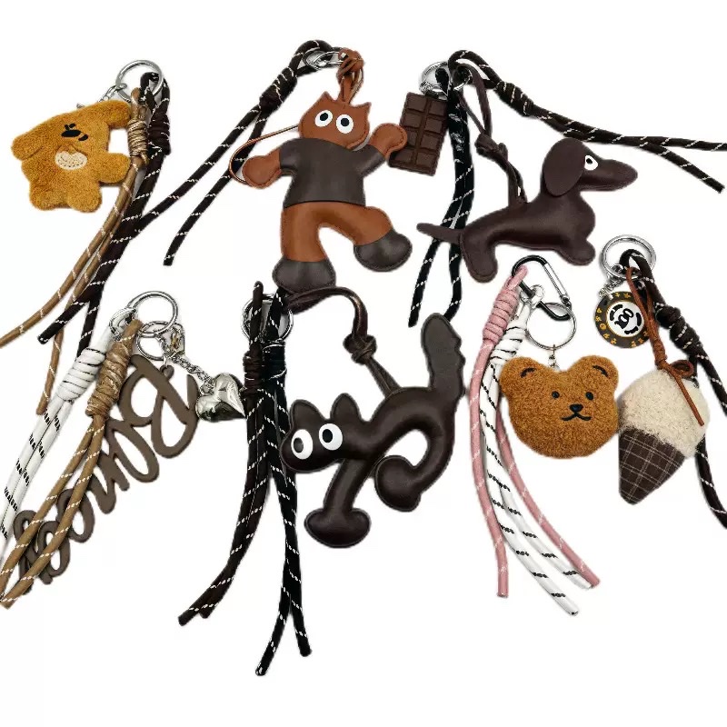 New cross-border niche retro woven bag pendant, baseball rope knot style, little bear and little cat doll keychain pendant Specification image