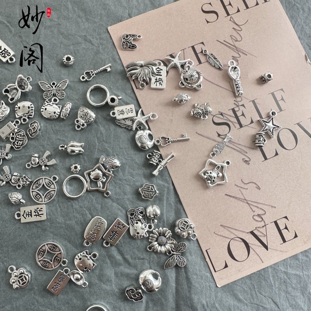 diy materials and accessories for mixed ancient silver beaded alloy ancient-style ornaments, pendants, bracelets, beaded three-way necklaces and pendants details Picture