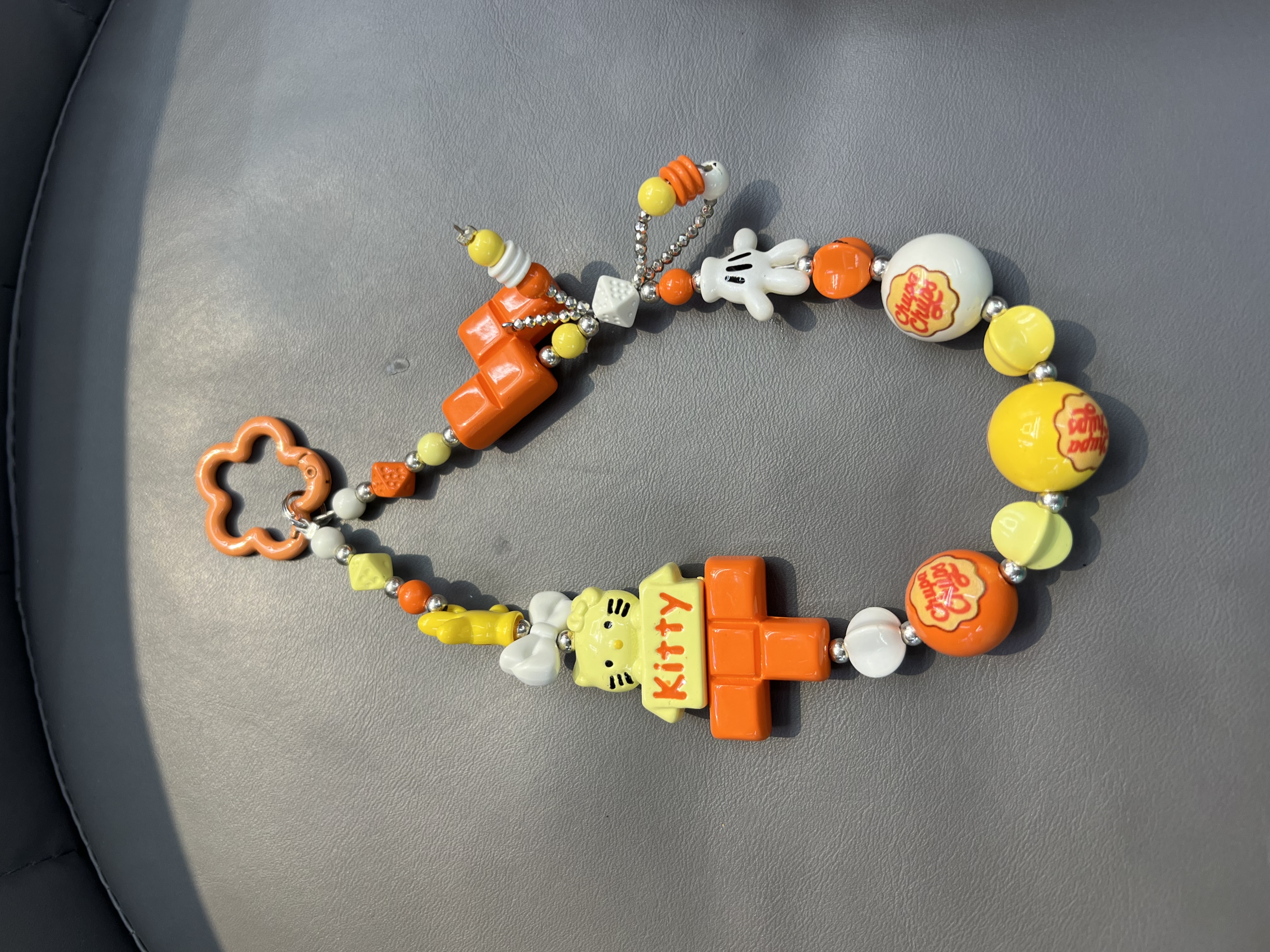 Trendy mobile phone pendants and bag buckles Specification image