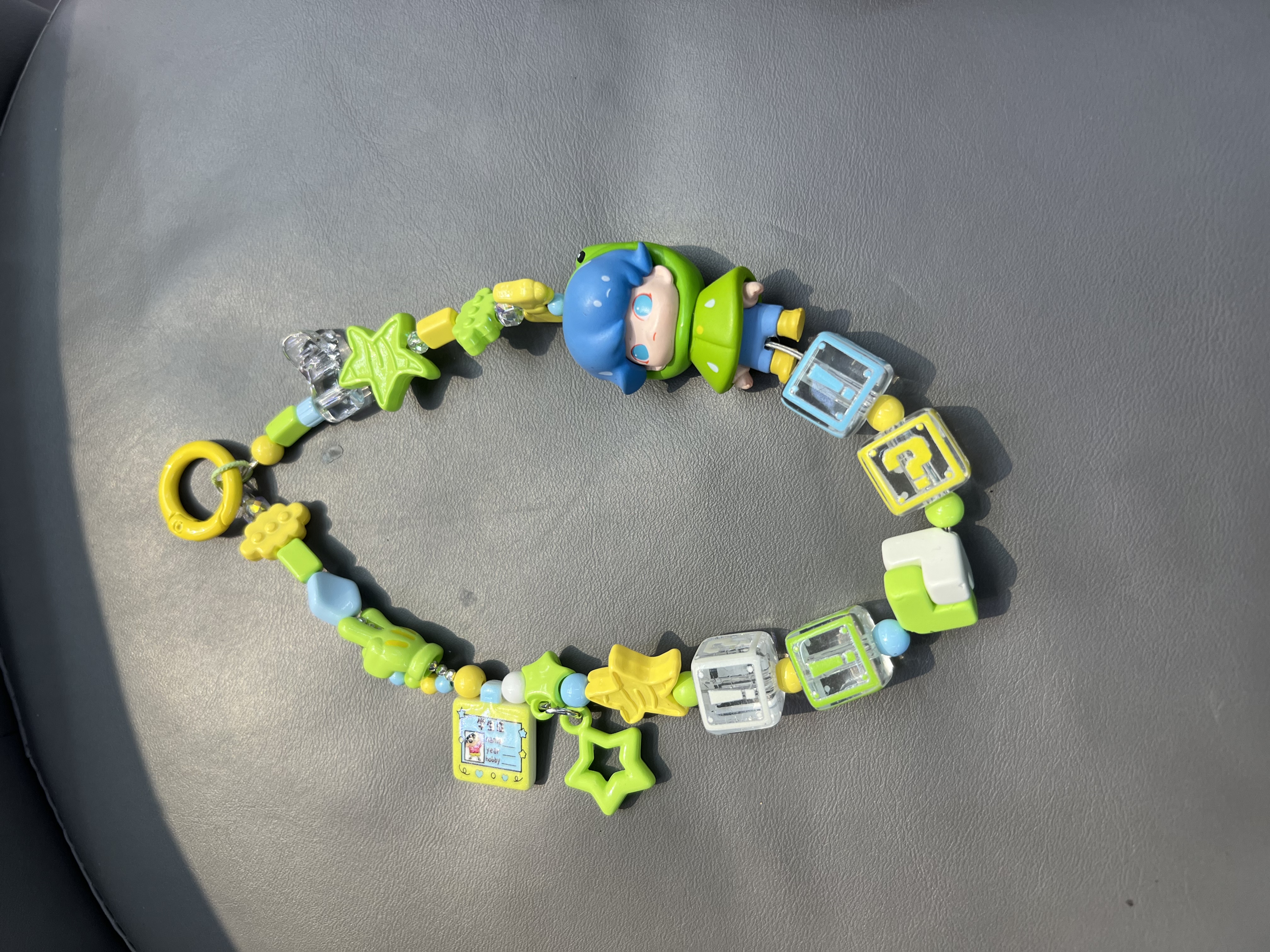 Trendy mobile phone pendants details Picture